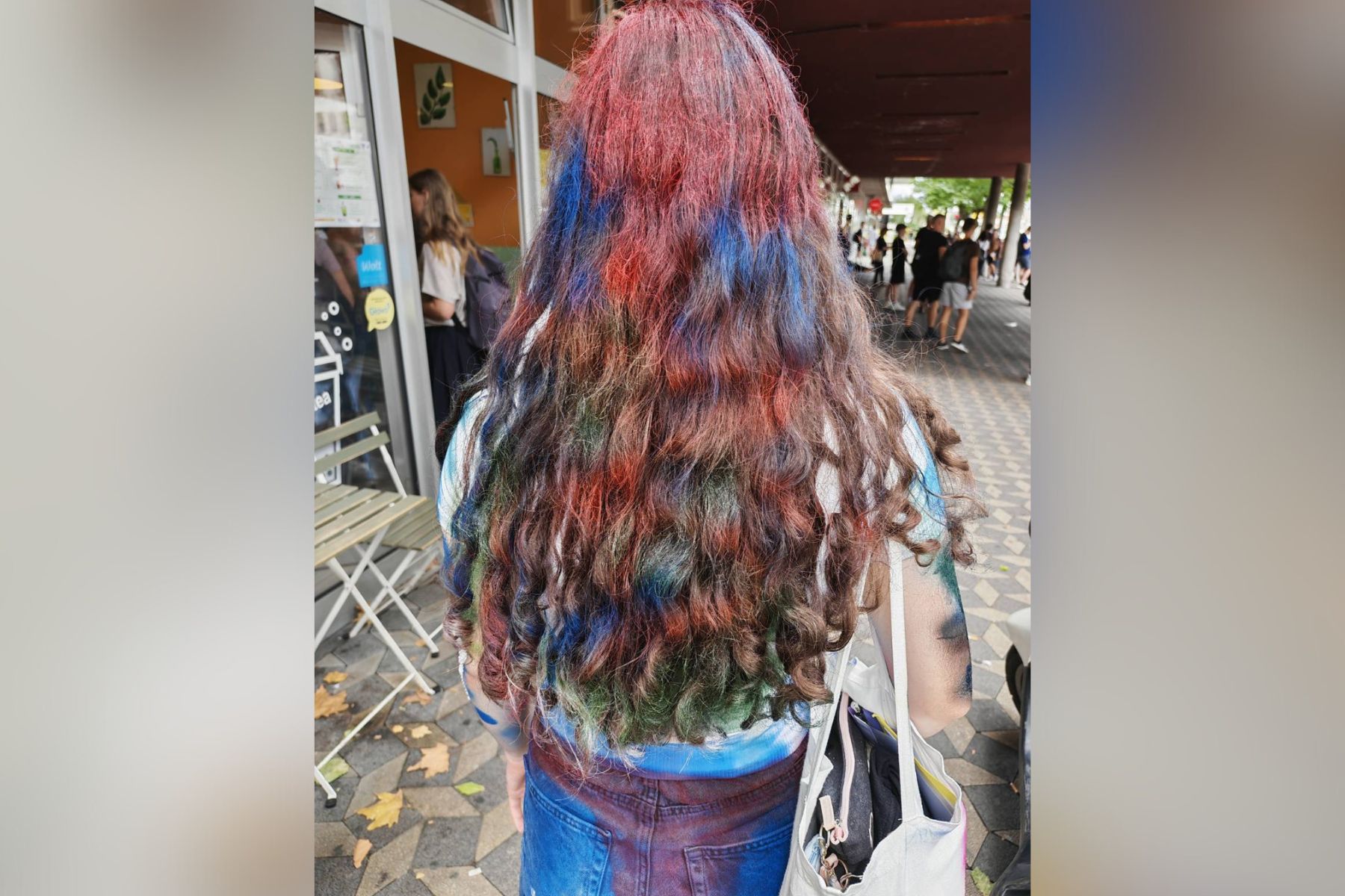 Na Bavarskem dvoru se zbirajo dijaki prvega letnika