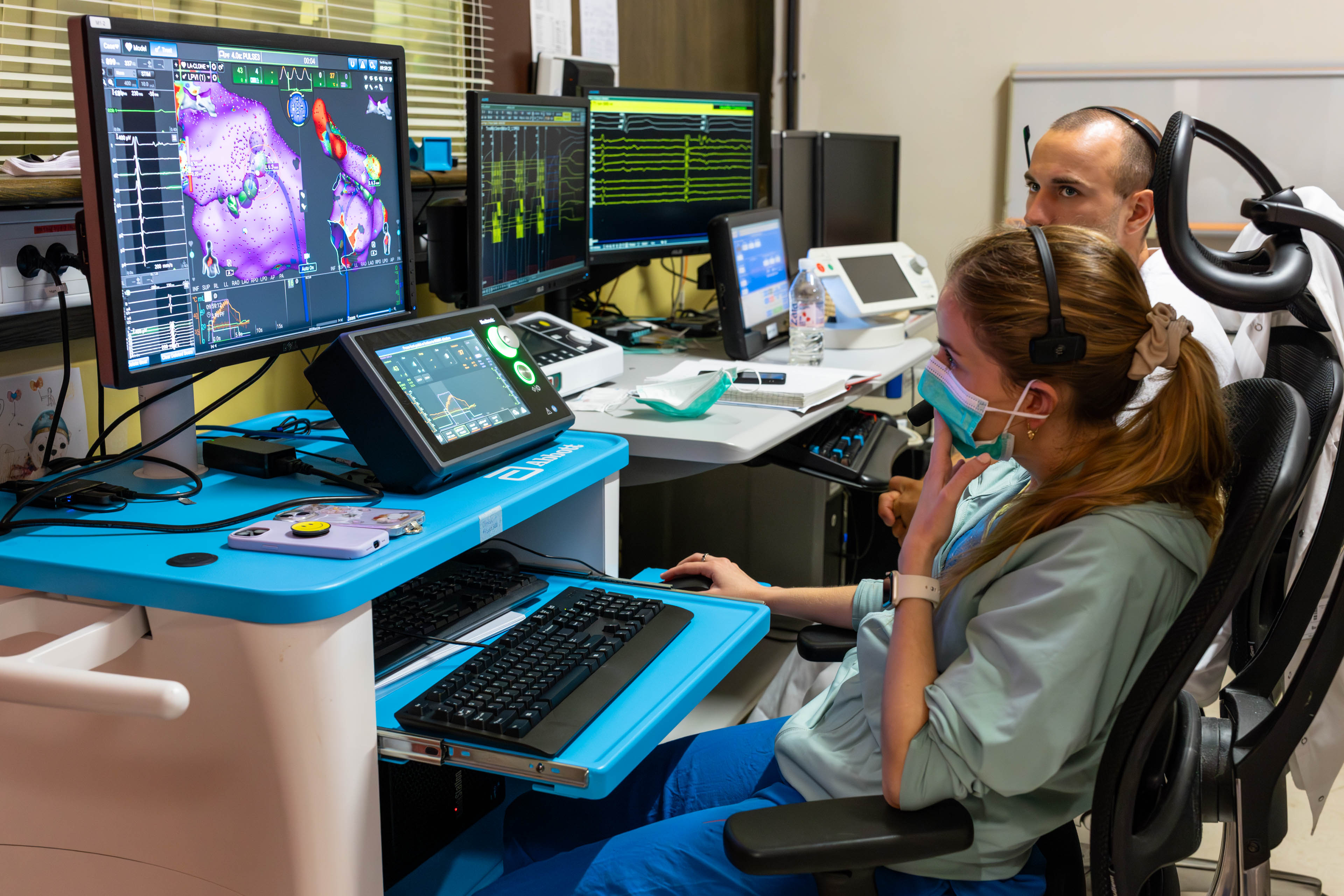 V Univerzitetnem kliničnem centru (UKC) Ljubljana so pridobili najsodobnejšo napravo za zdravljenje kompleksnih motenj srčnega ritma.