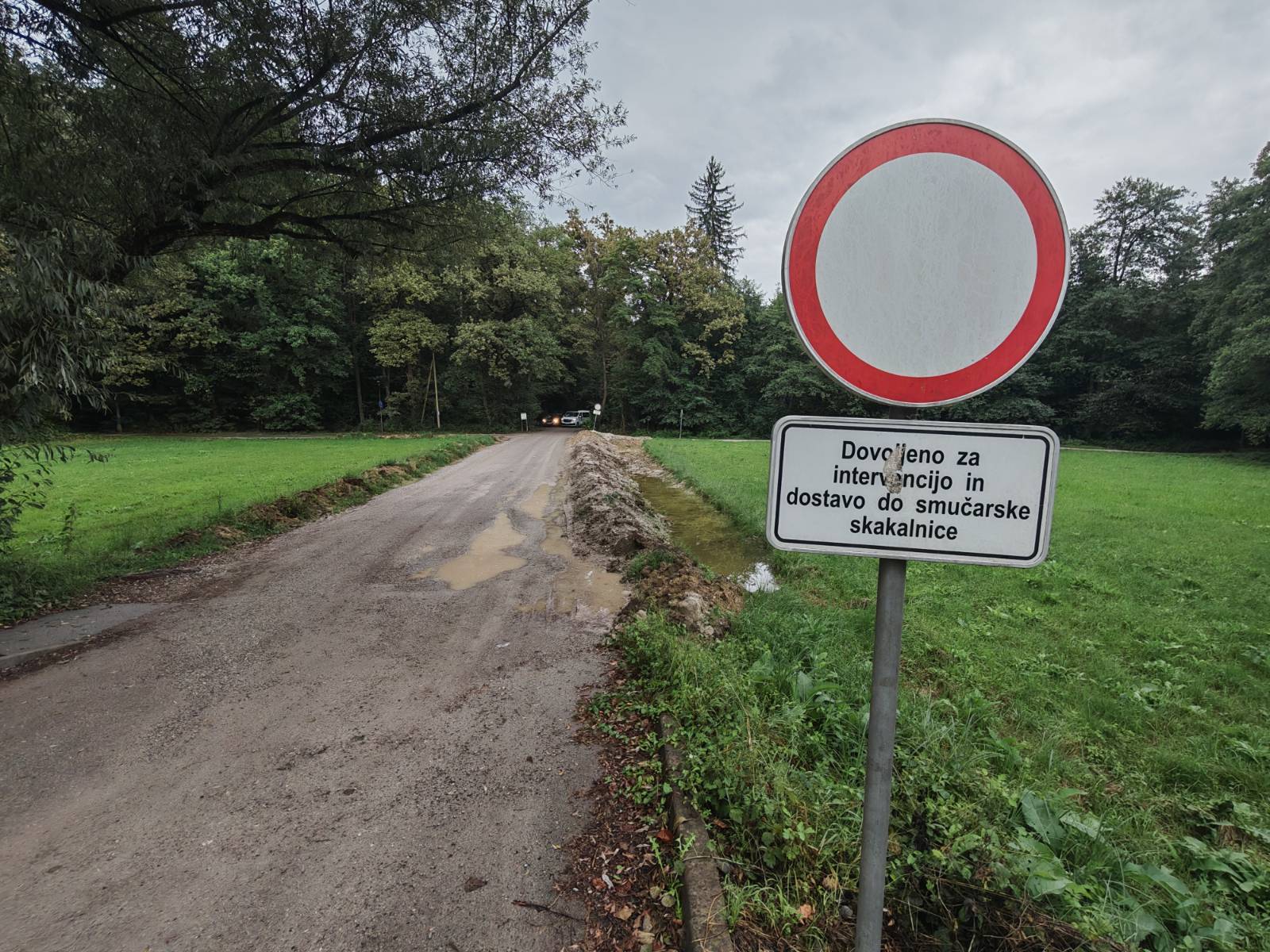 Parkirišče v Mostecu