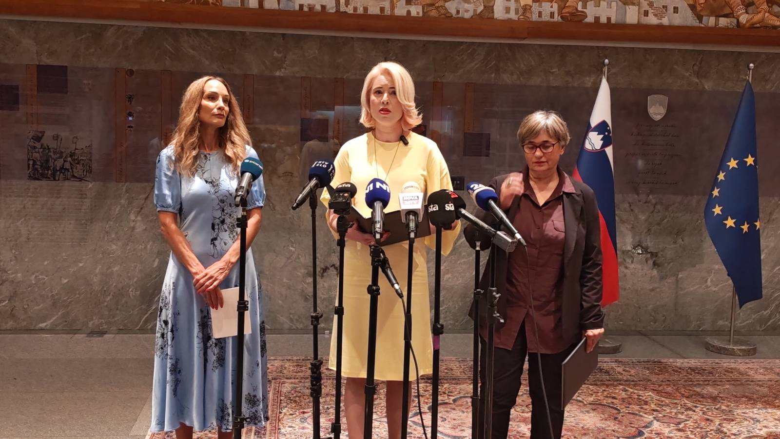 Urška Klakočar Zupančič