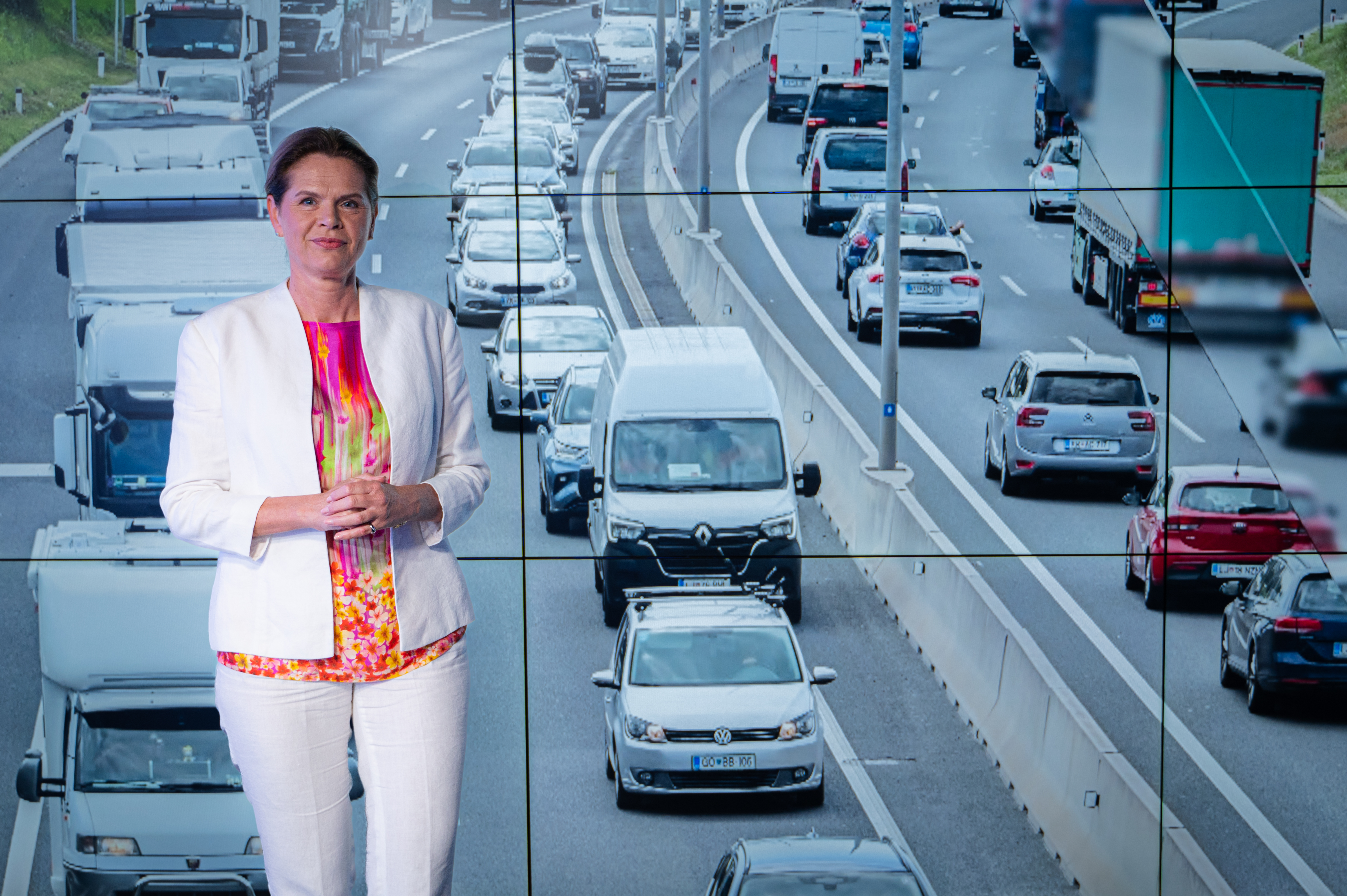 Alenka Bratušek, N1 STUDIO, zastoji