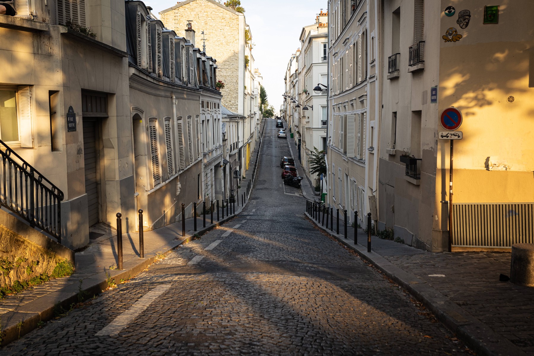 Prazne ulice v Parizu