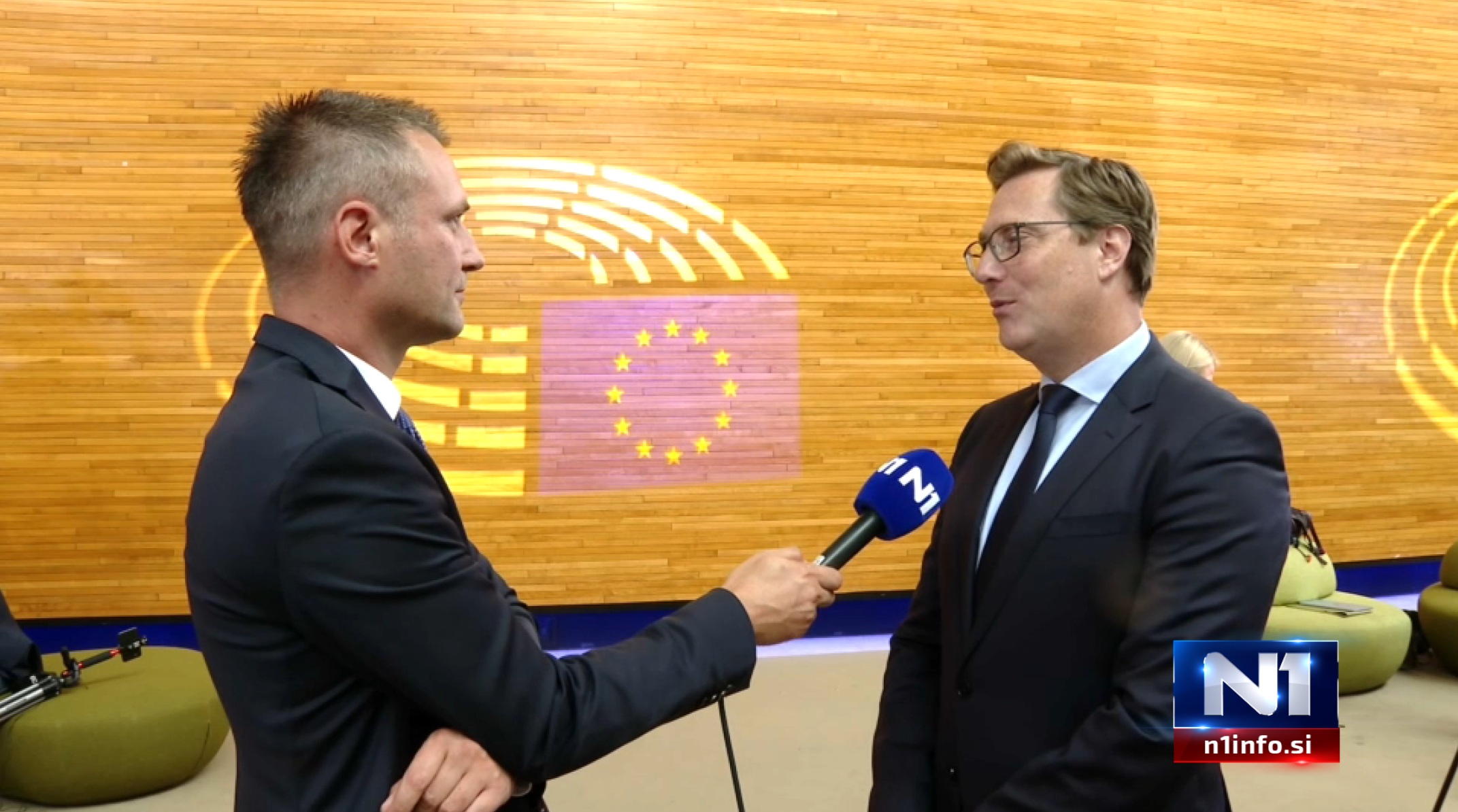 Miha Orešnik in Vladimir Prebilič v Strasbourgu