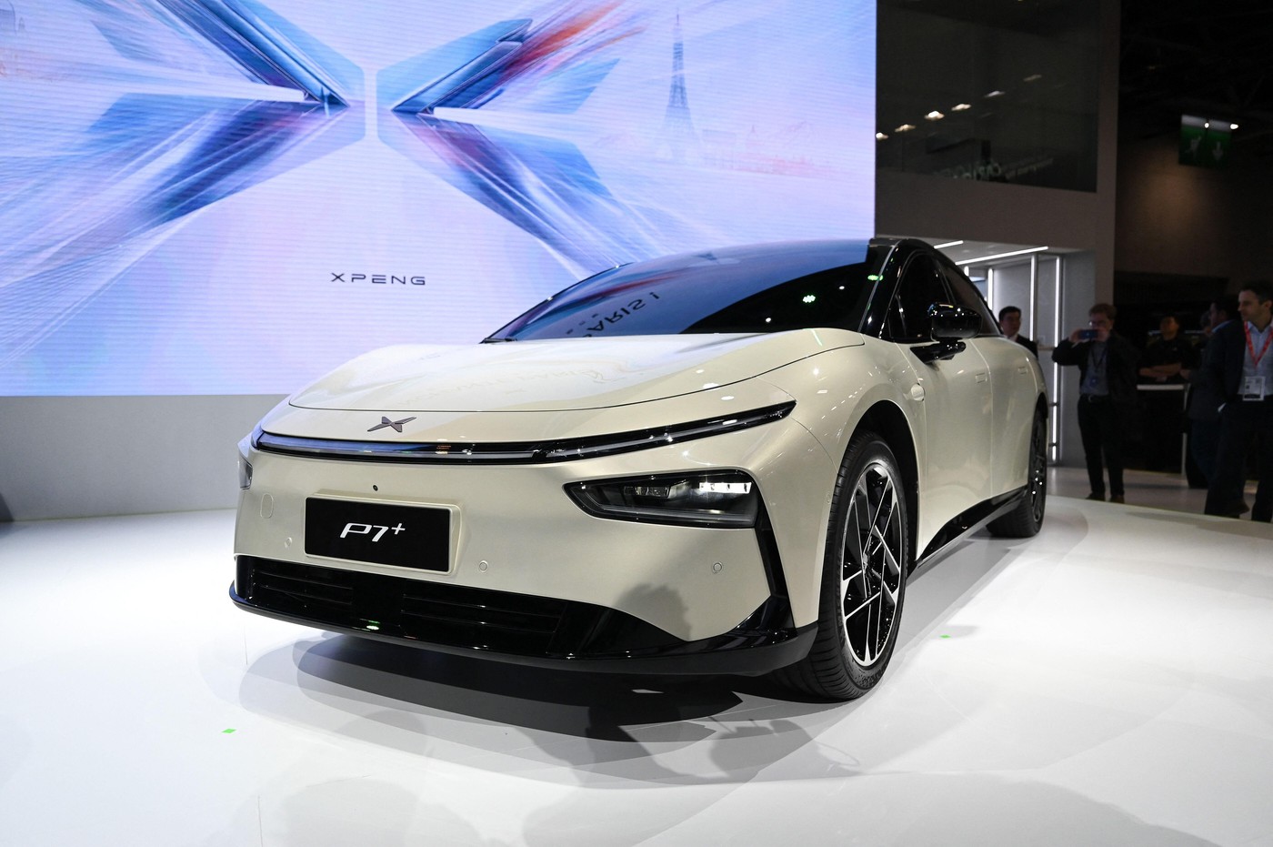 XPeng P7+