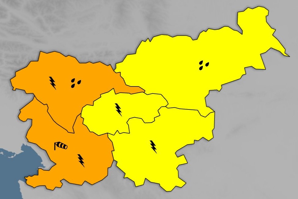 Oranžno opozorilo pred nevihtami
