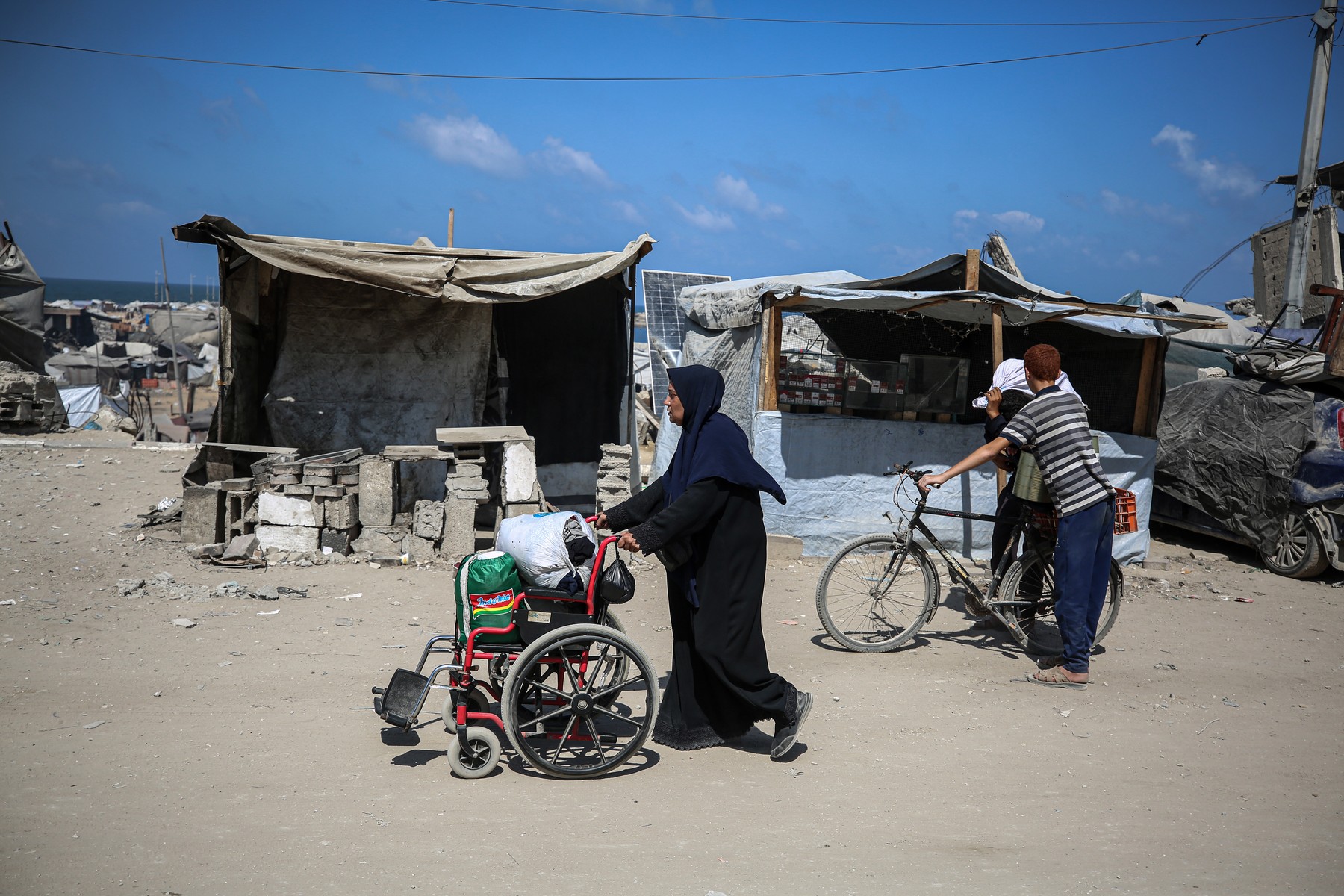 September 19, 2025, Gaza City, Gaza Strip, Palestinian Territory: Displaced Palestinians