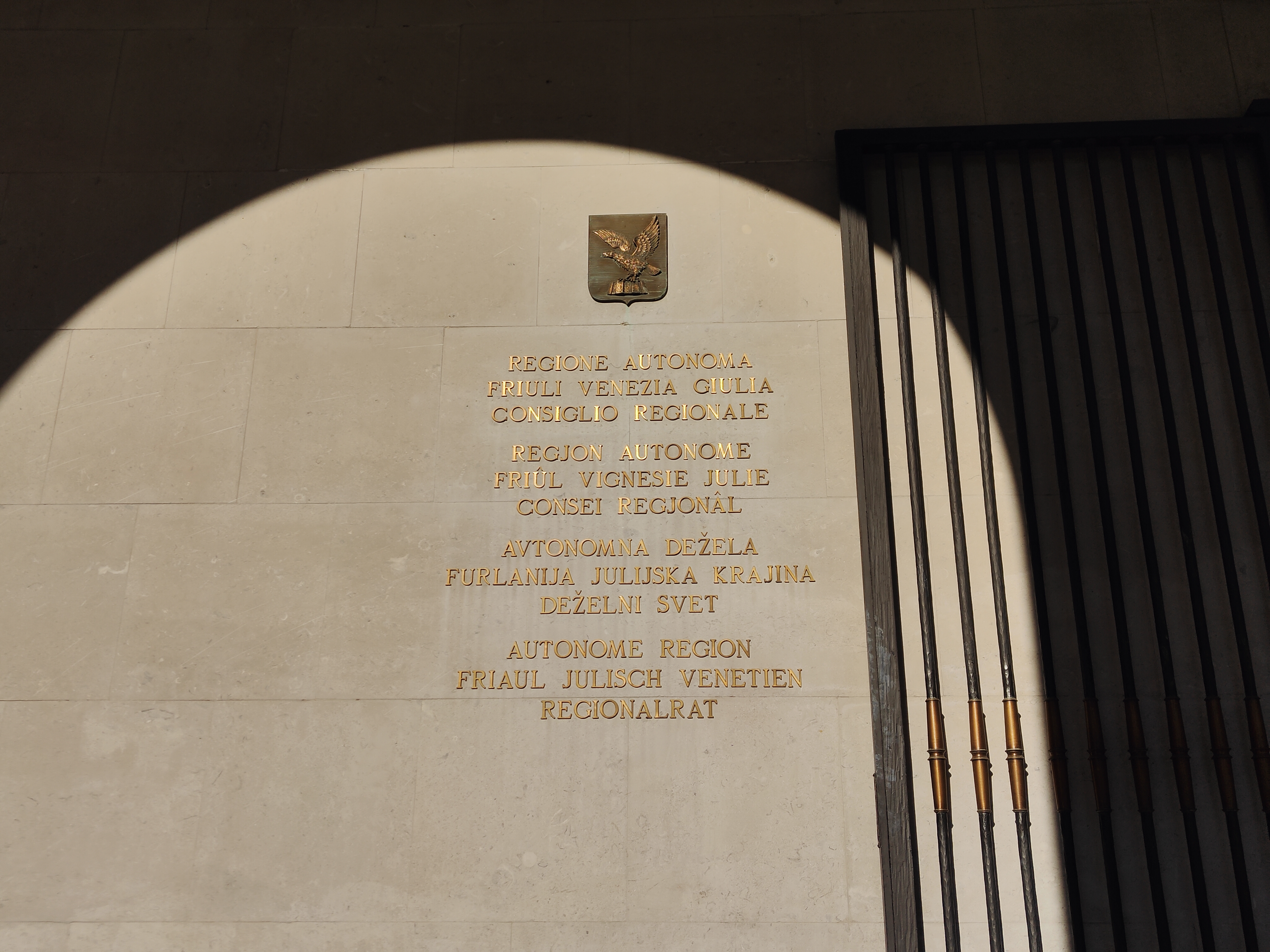 Stavba deželnega sveta FJK v Trstu