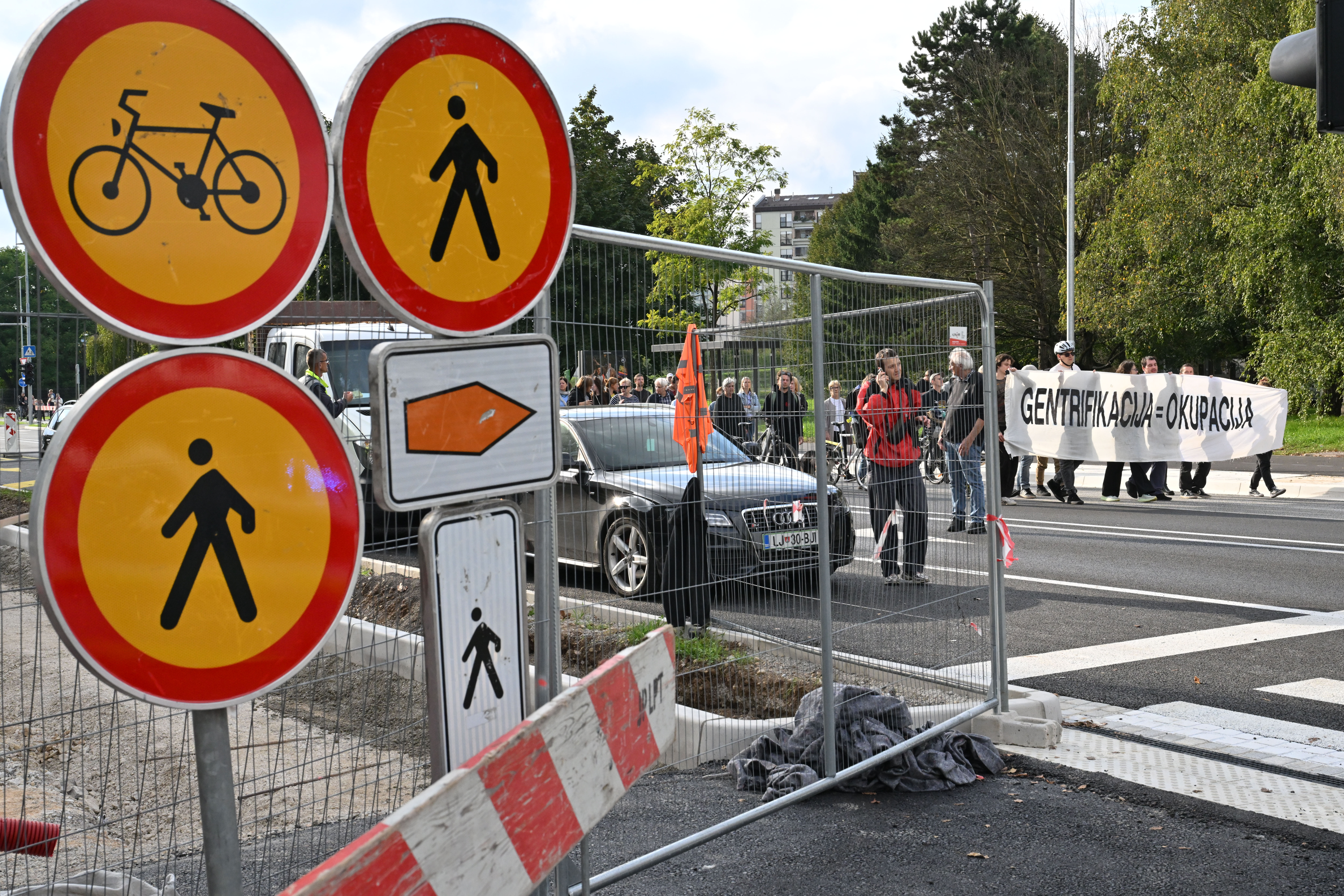 Protestni shod prebivalcev Savskega naselja