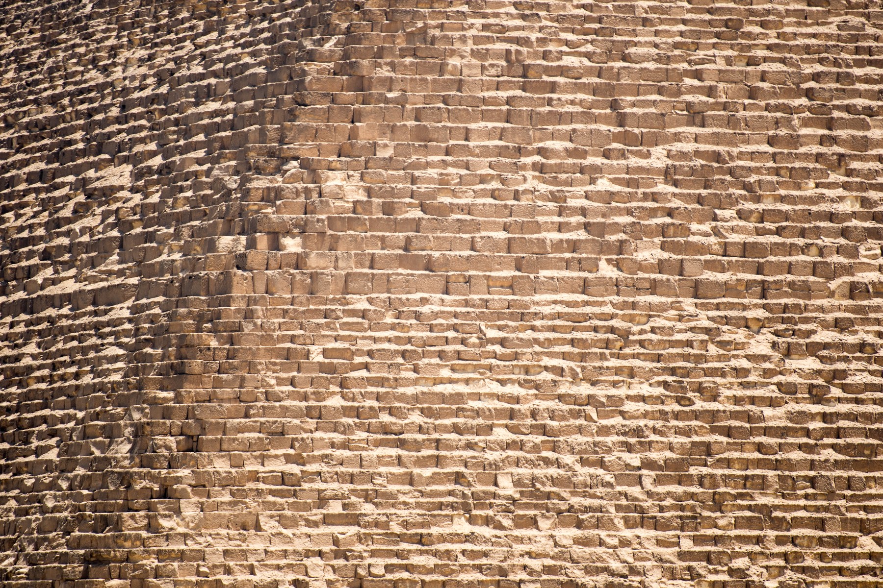 Približani posamezni gradniki velike piramide v Gizi