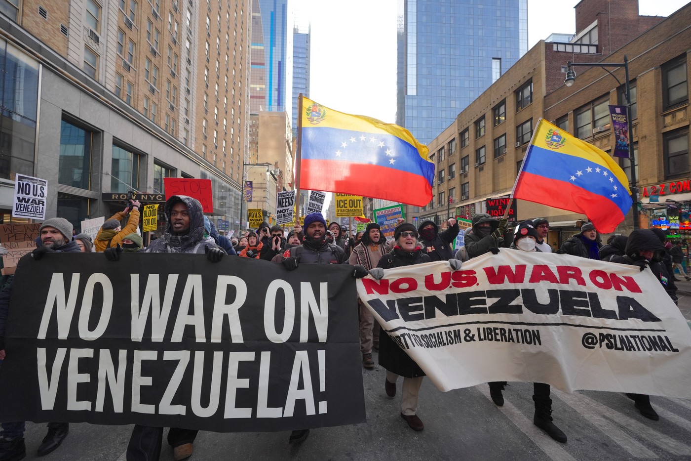 Protesti proti dogajanju v Venezueli Times Square NY