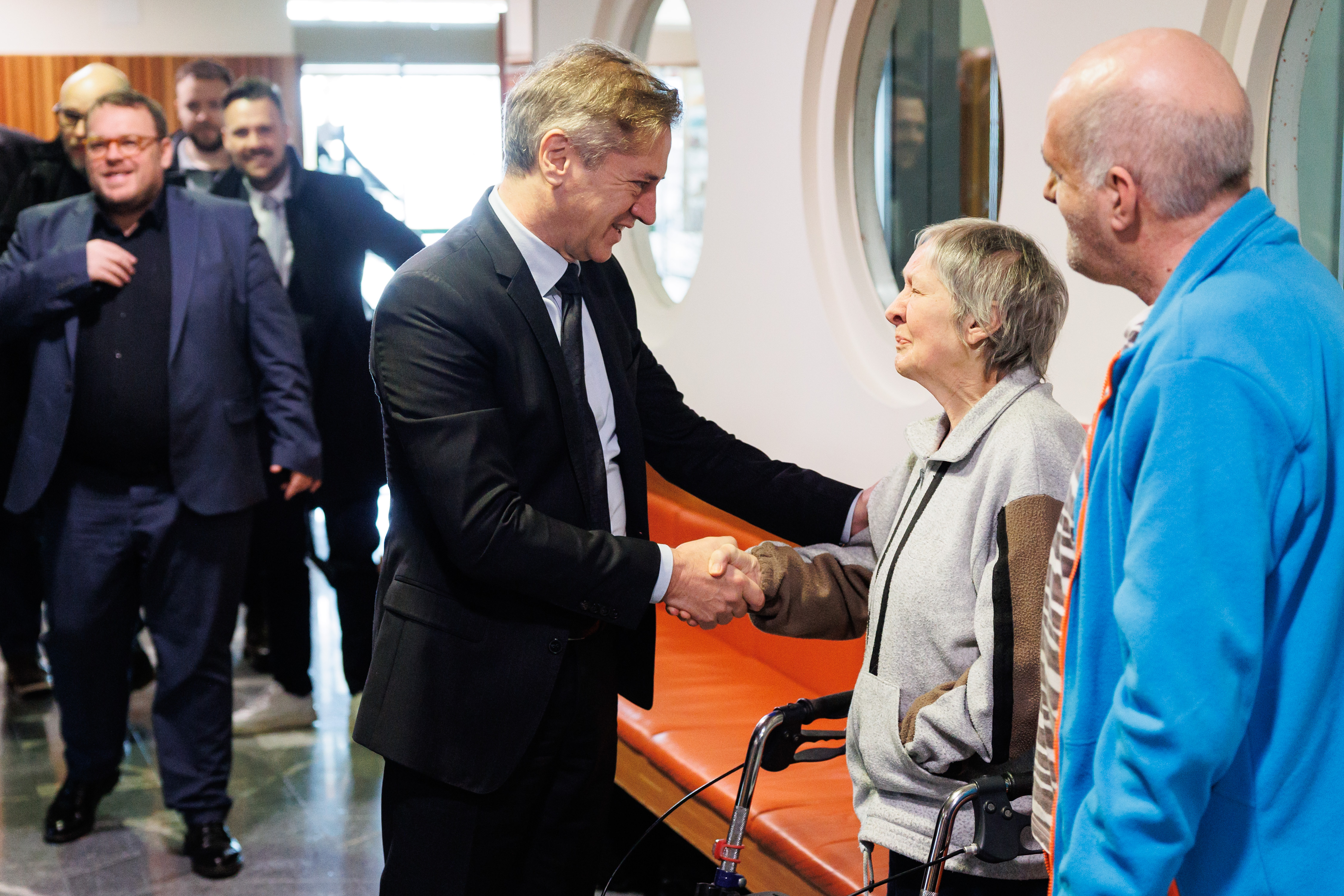 Premier Robert Golob obiskal Dom starejših občanov Ilirska Bistrica.