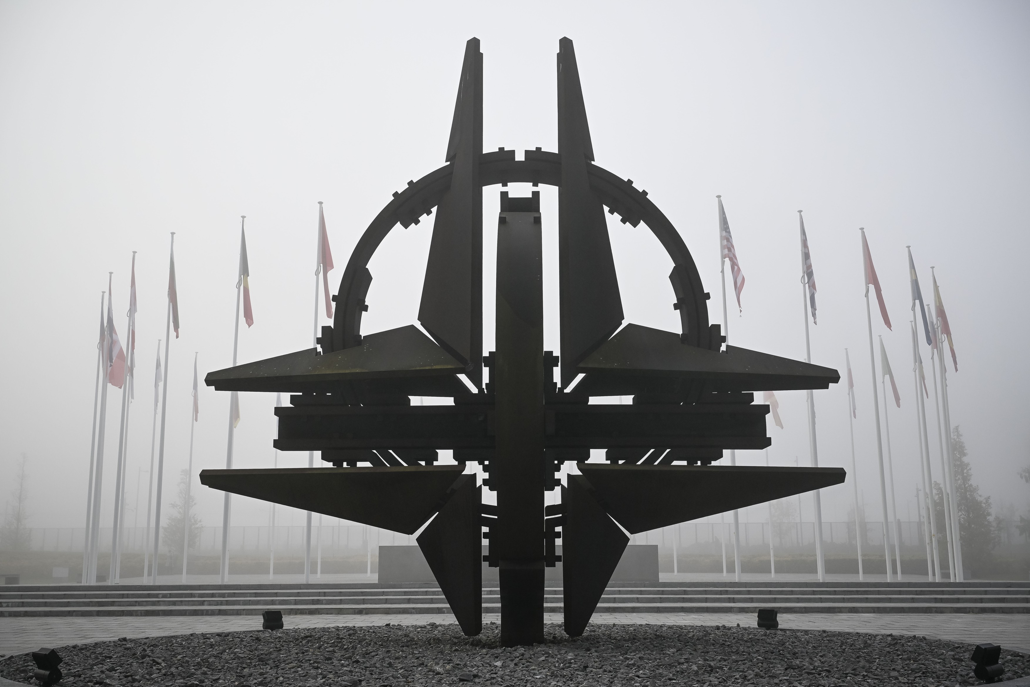 Sedež Nata, Bruselj, megla