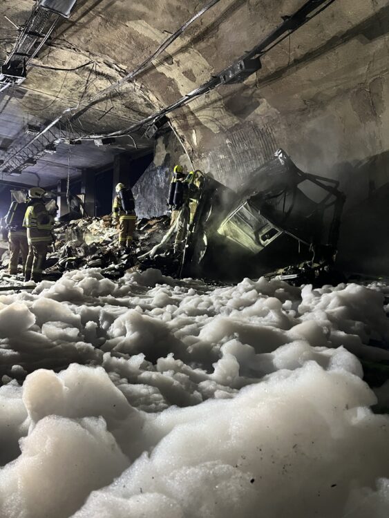 Brand-LKW-Brentenbergtunnel-11-563x750.jpeg požar v predoru