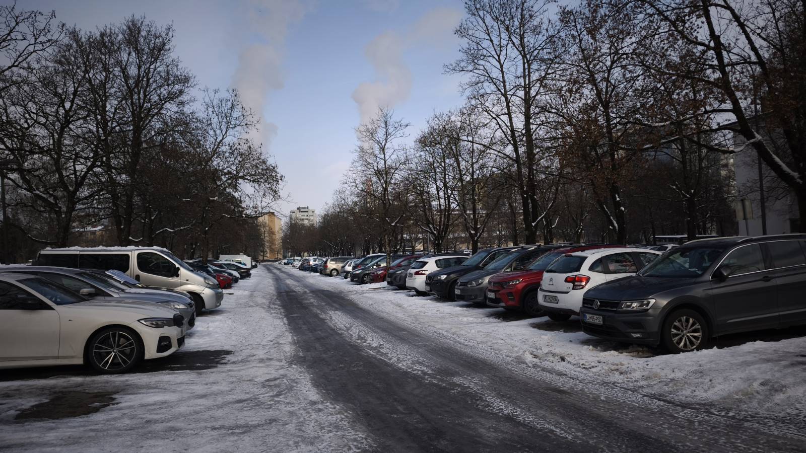 Parkirnina na parkirišču v Štepanjskem naselju