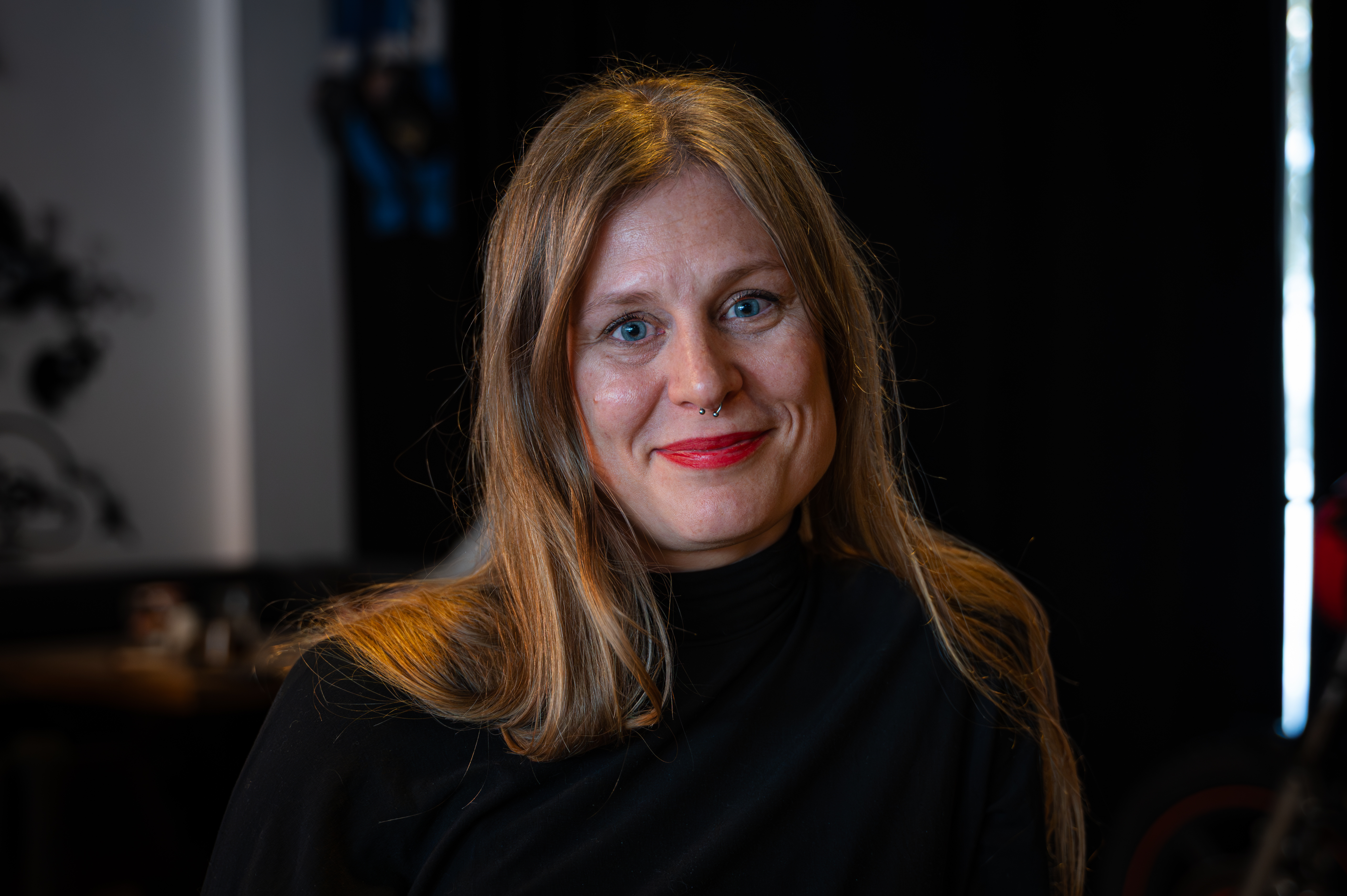 Sara Verderber, migracije, ženske