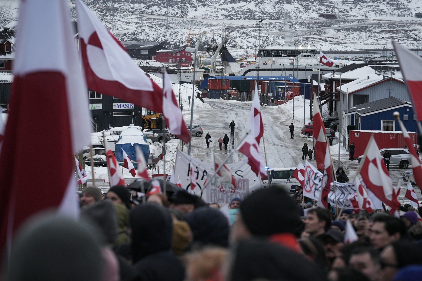 Protest v Nuuku na Grenlandiji proti ameriškemu prevzemu