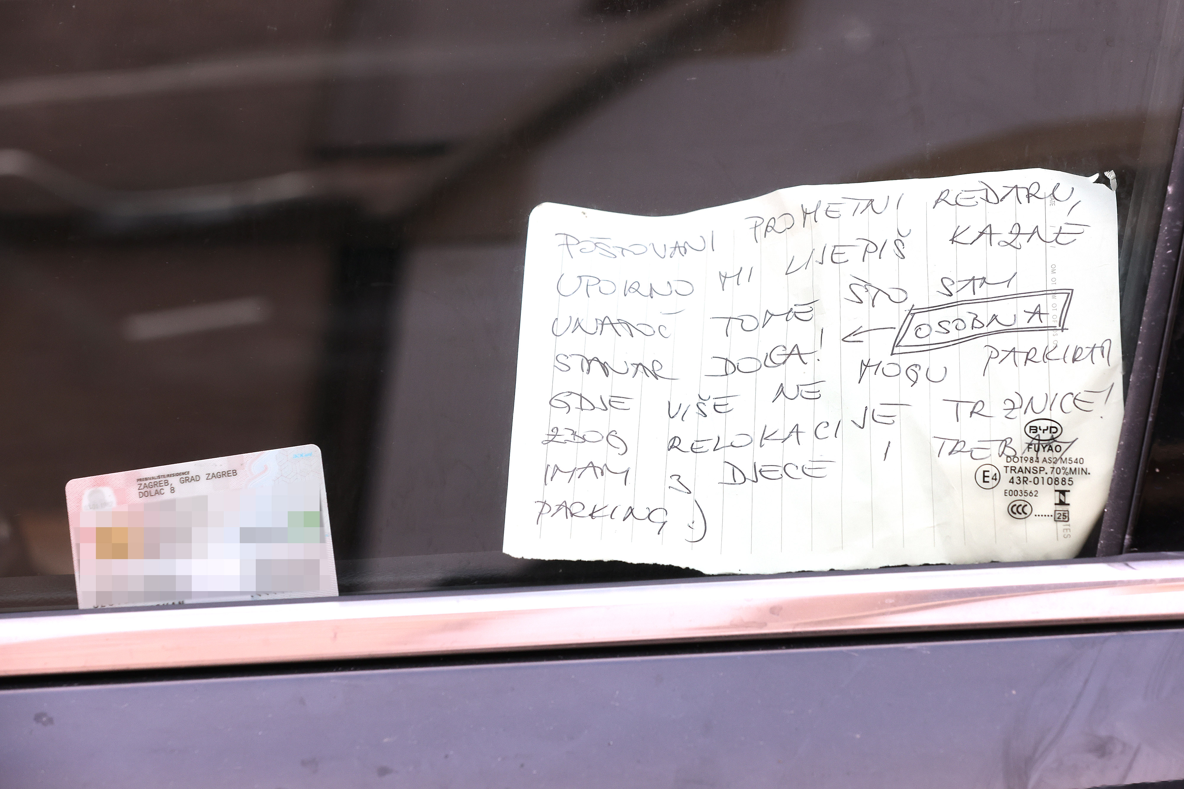 Sporočilo redarja v Zagrebu