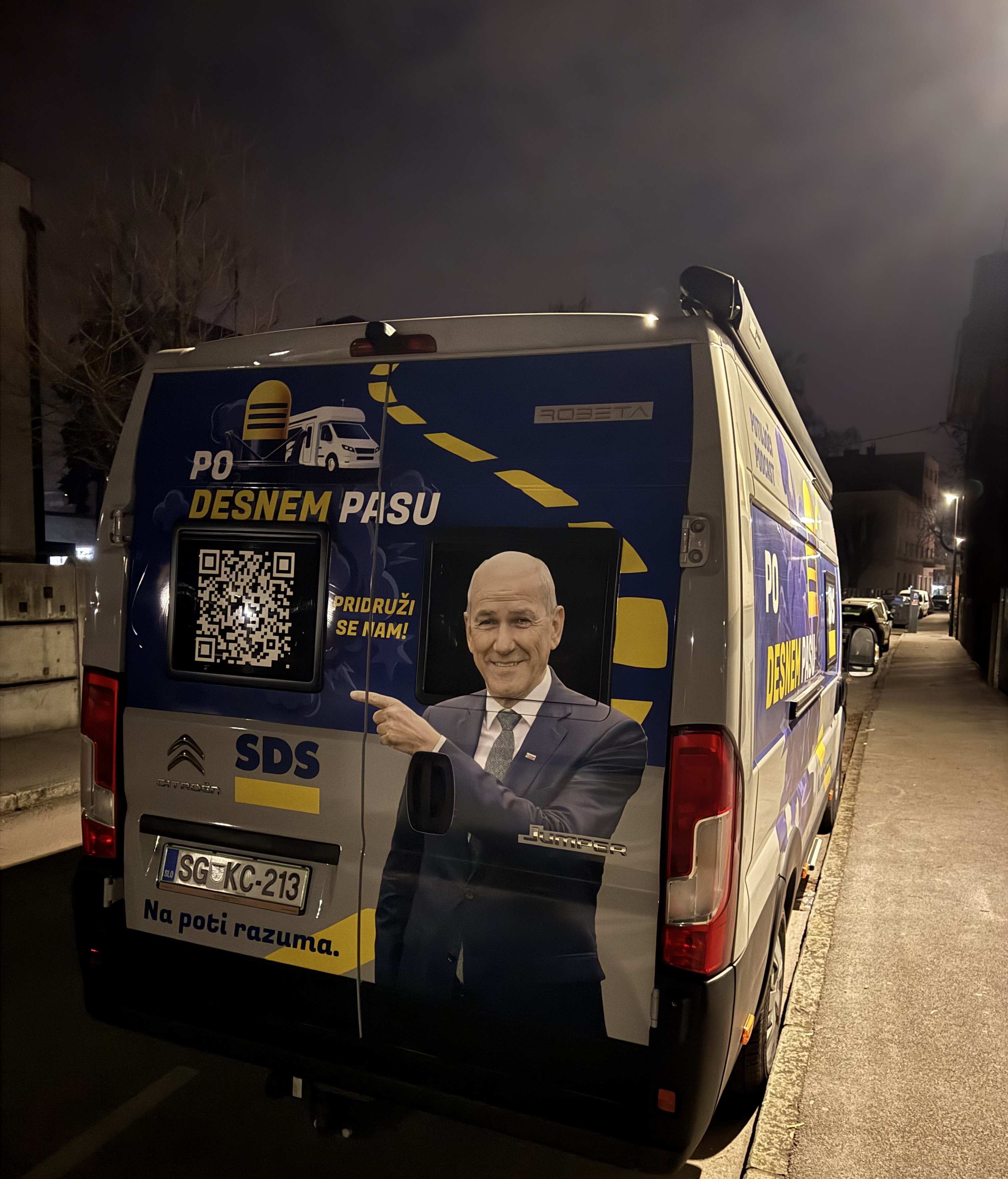 SDS kombi, Po desnem pasu