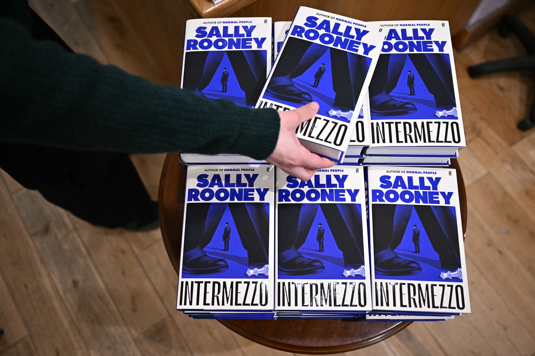 Intermezzo, Sally Rooney