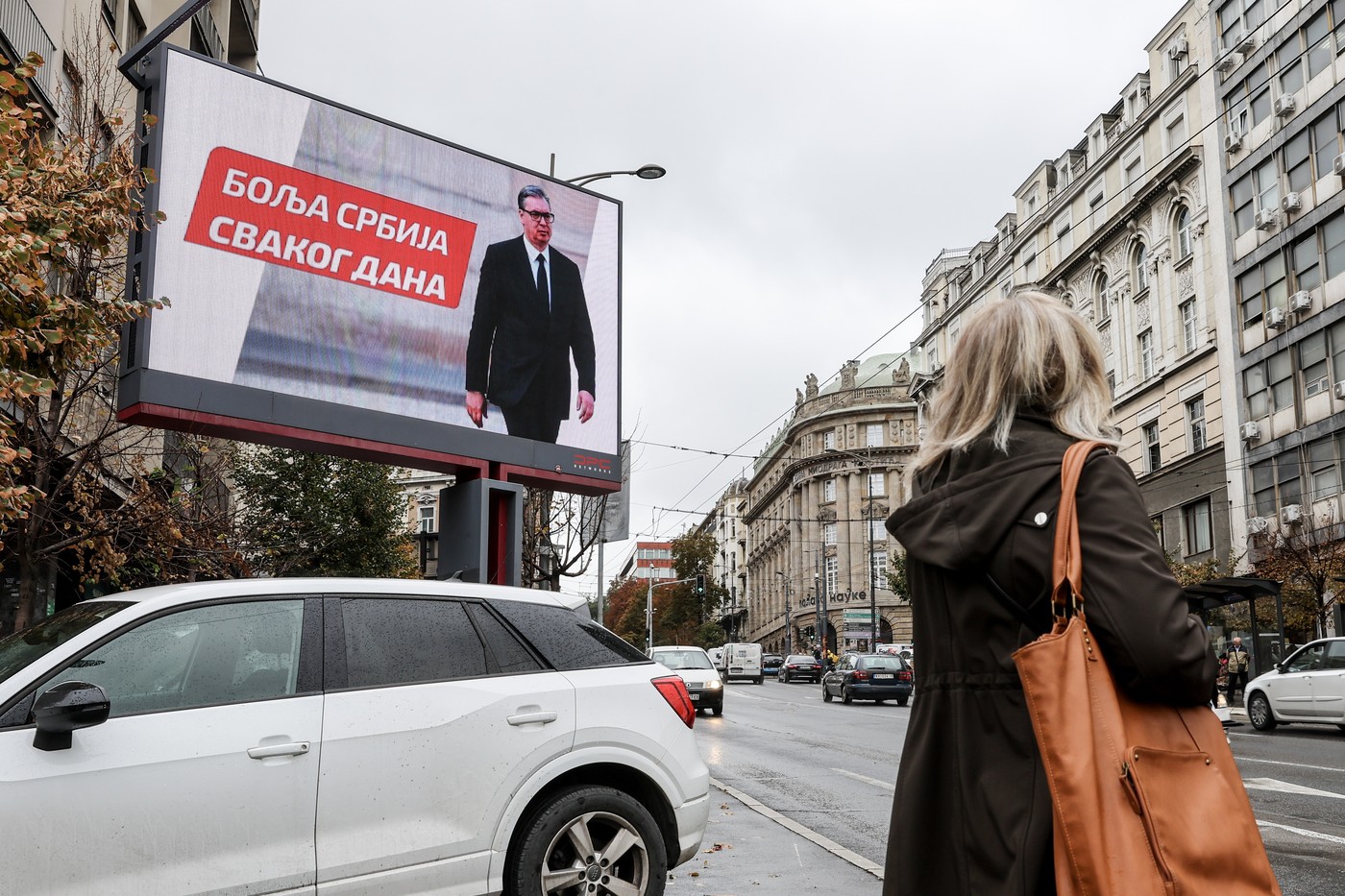 Plakat v podporo stranke SNS in Aleksandra Vučića