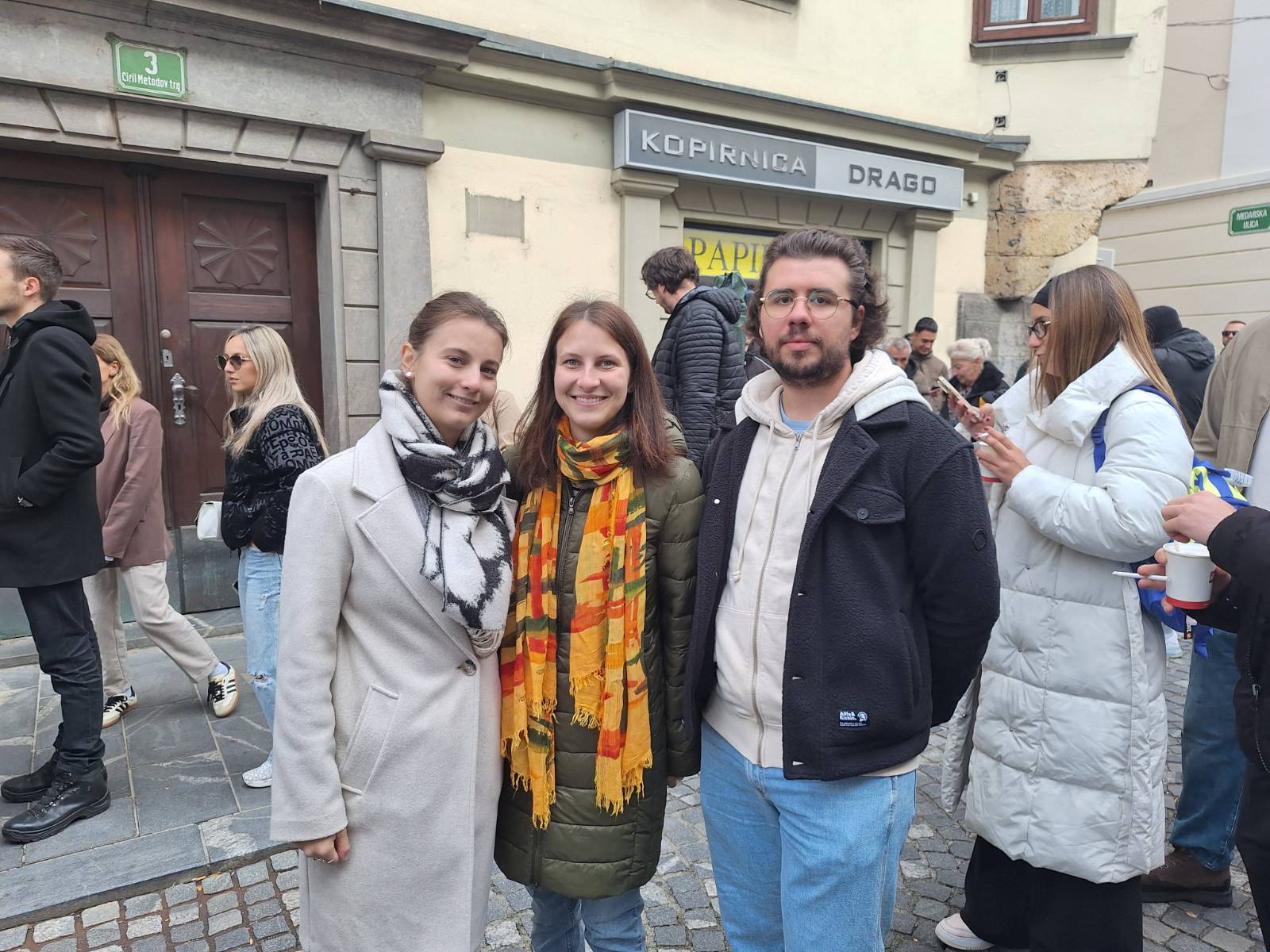 Volitve Srbija vrsta v Ljubljani