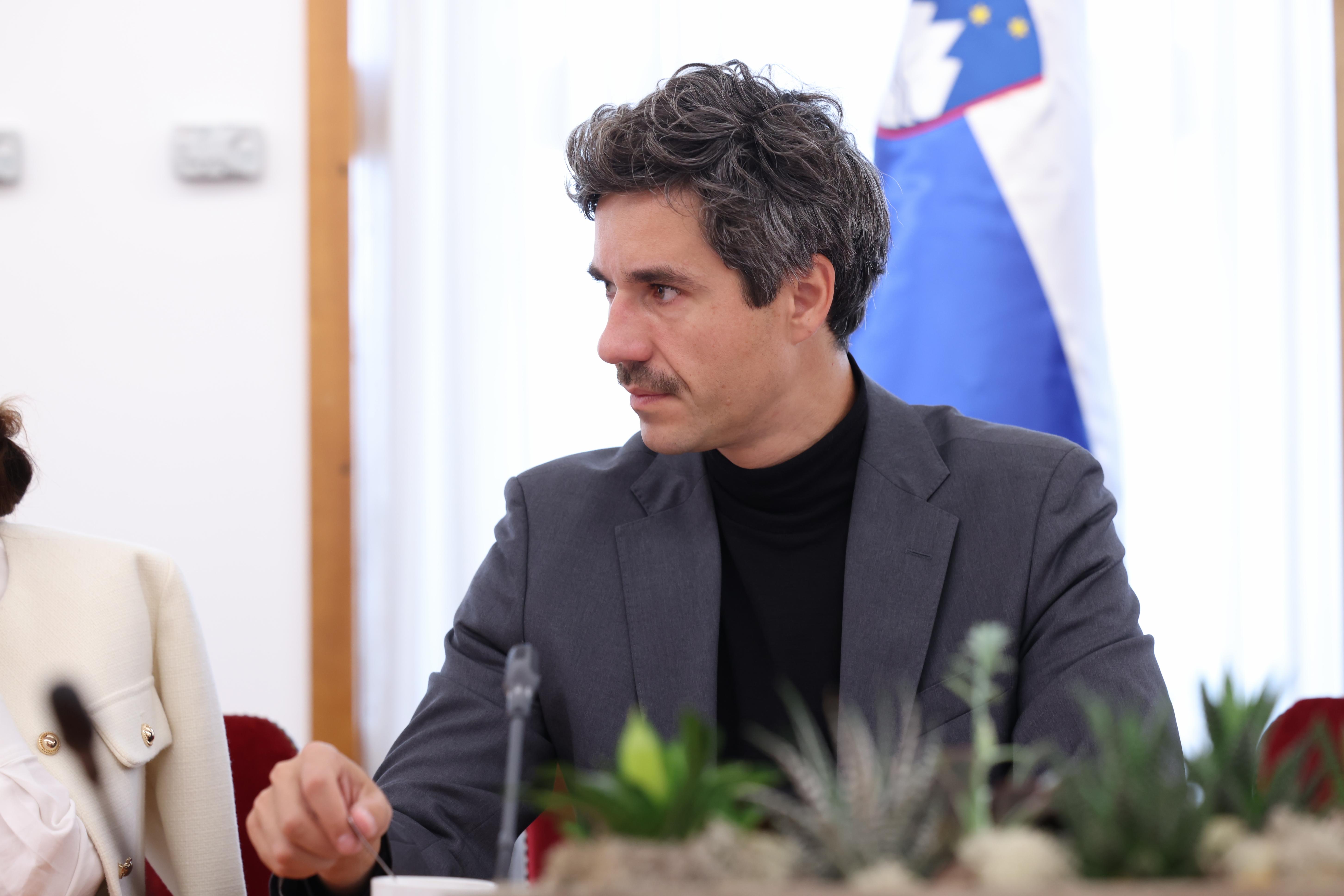 komisija za poslovnik