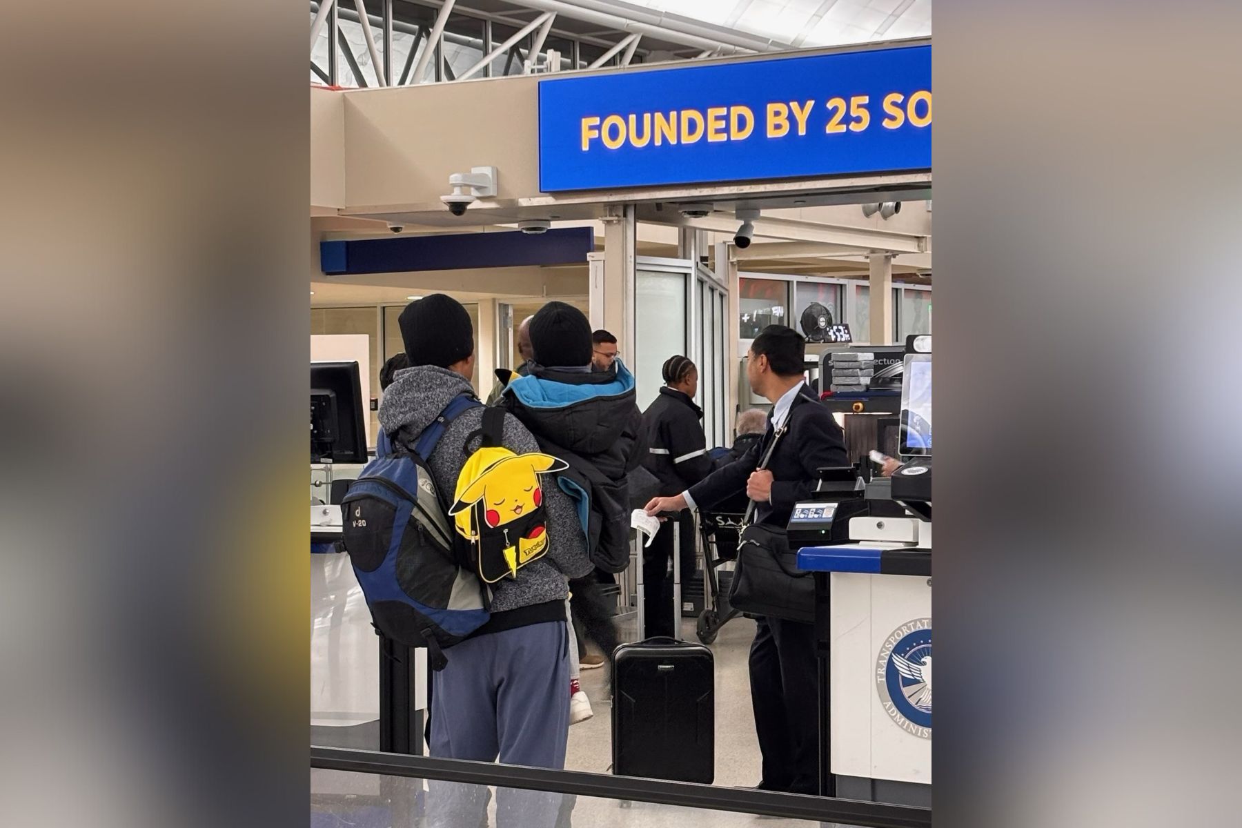 Iz centra za pridržanje priseljencev so izpustili petletnika iz Ekvadorja in njegovega očeta