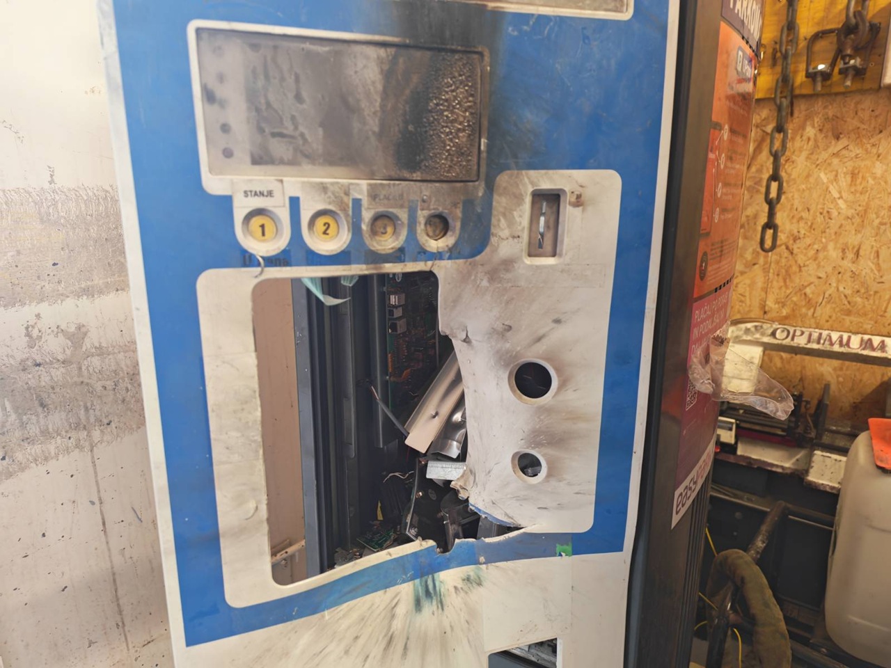 razstreljen parkomat Štepanjsko naselje