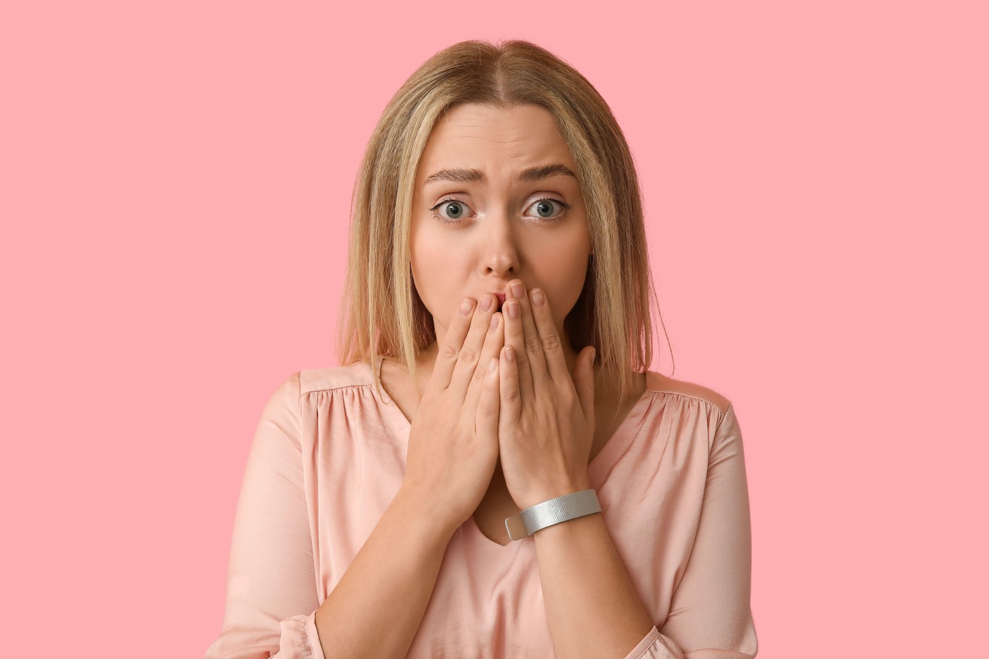 ženska, opravičilo, slaba vest