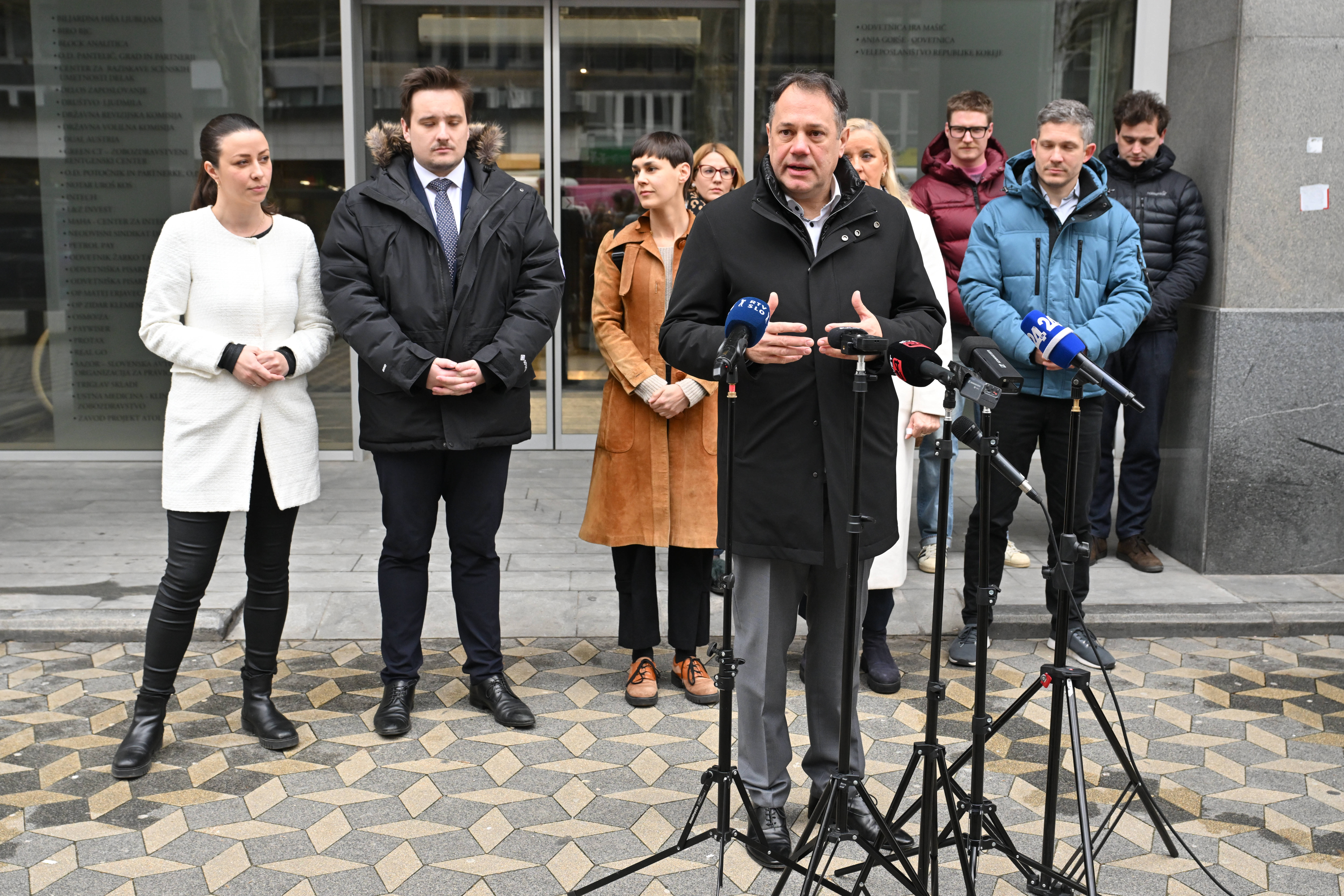 Gibanje Svoboda vložilo listo