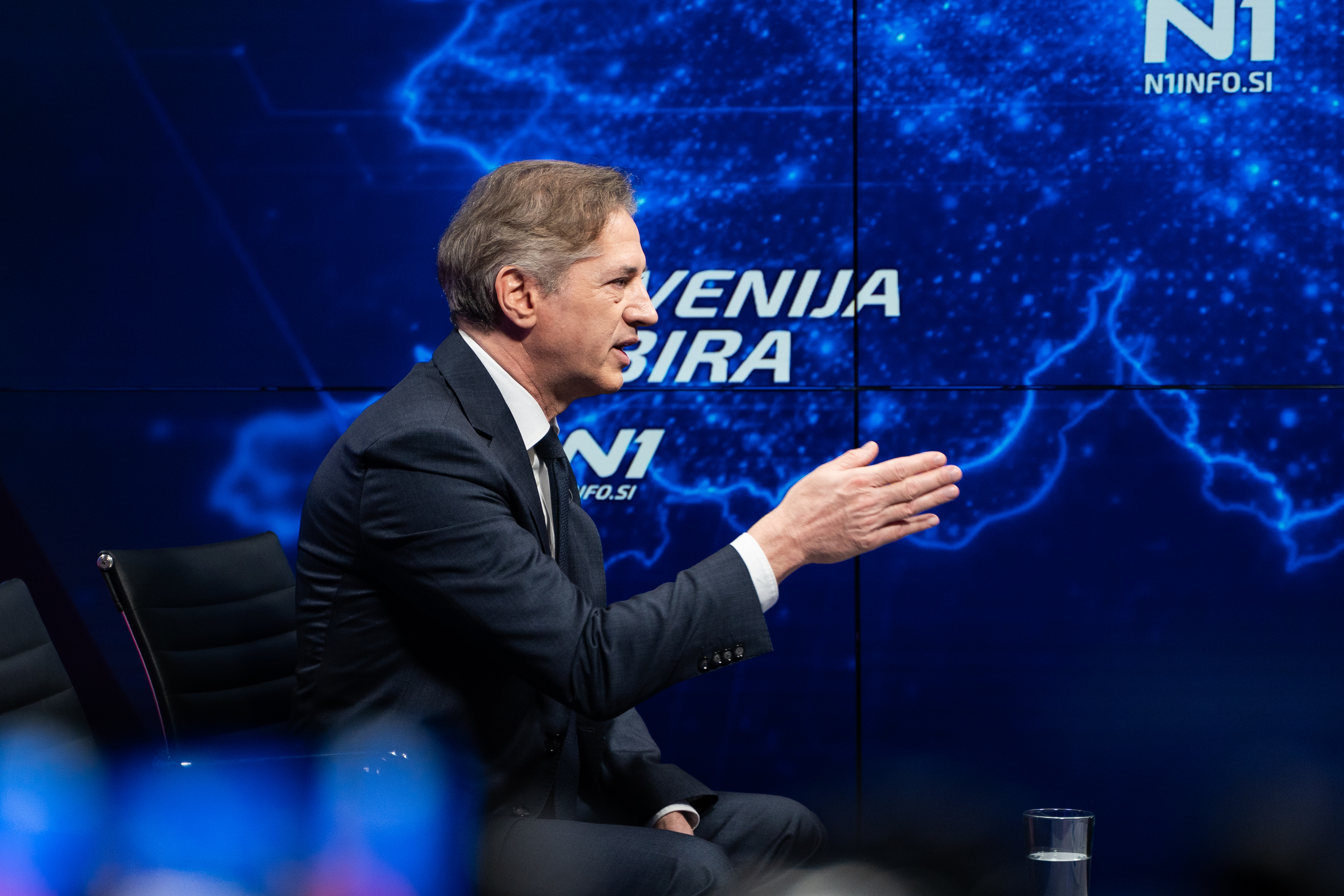 Robert Golob, Miha Orešnik, soočenje 2026, volitve