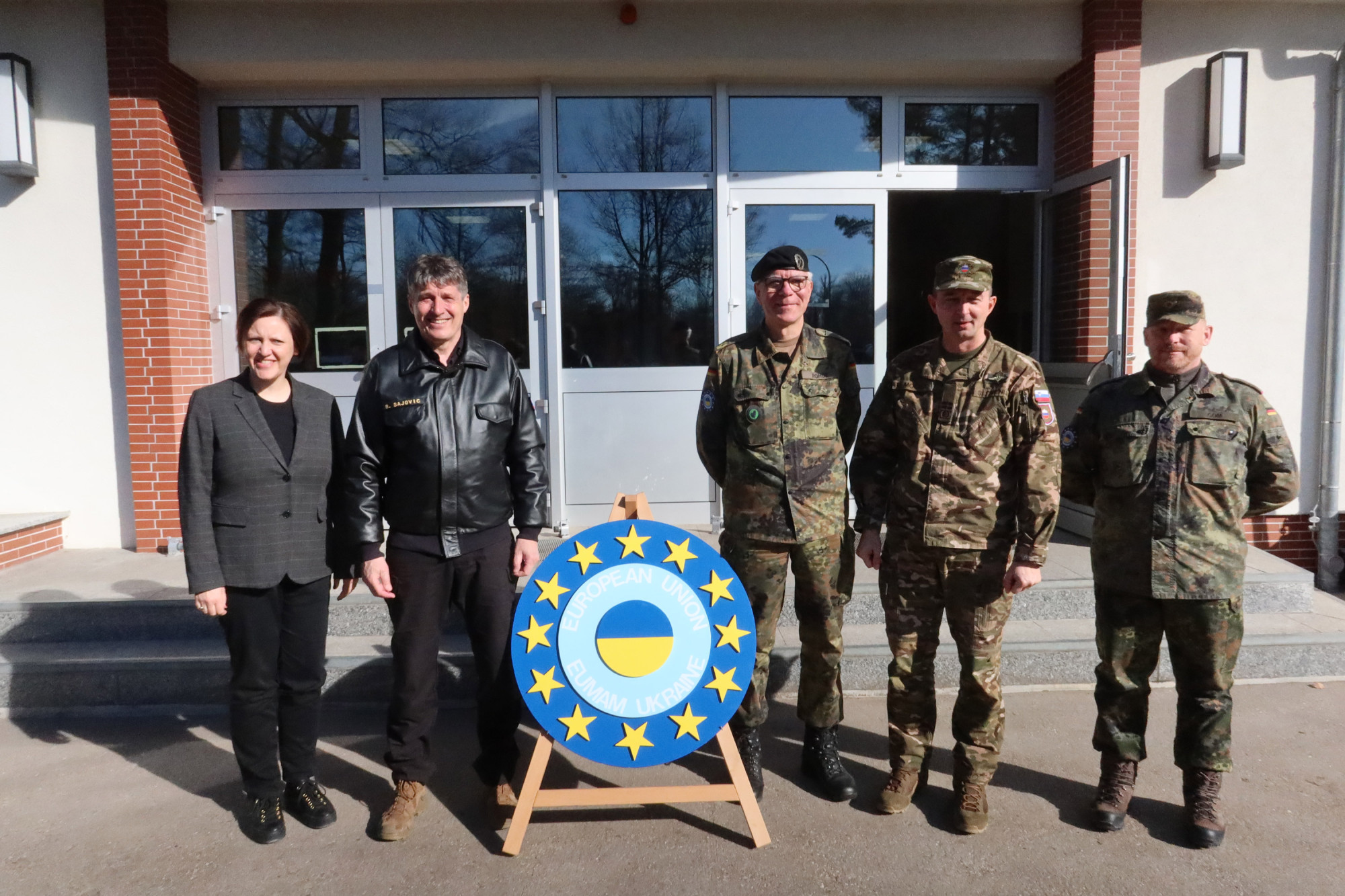 Sajovic v Nemčiji obiskal slovenski kontingent v okviru misije urjenja ukrajinskih vojakov