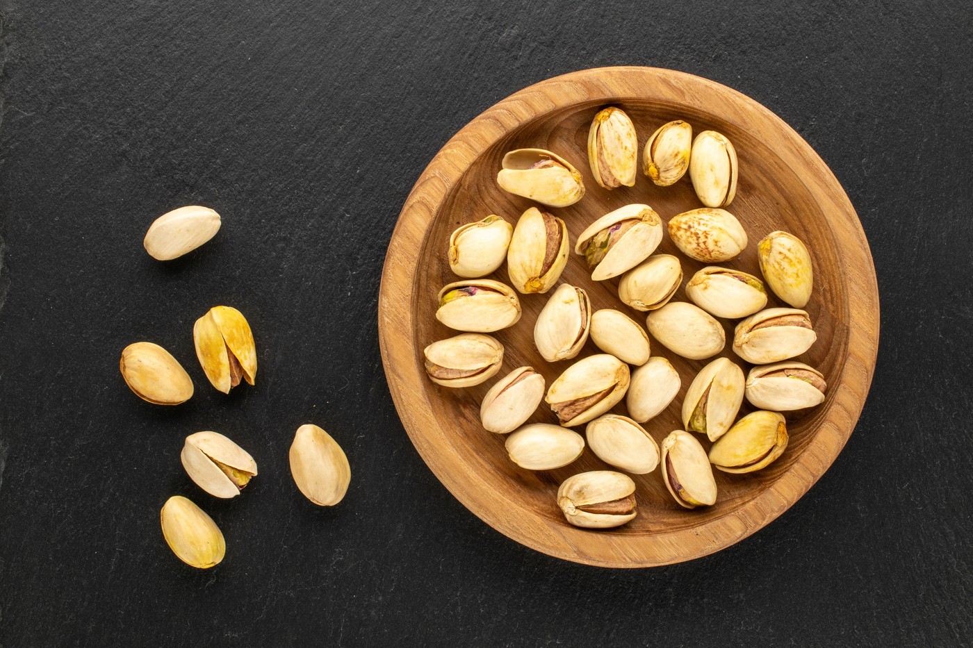 pistacije v skodelici