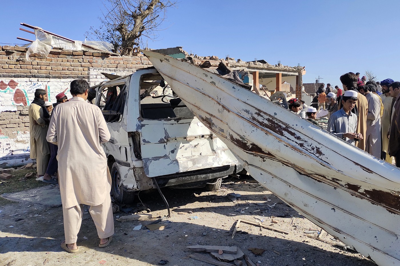 Posledice samomorilskega napada skupine TTP