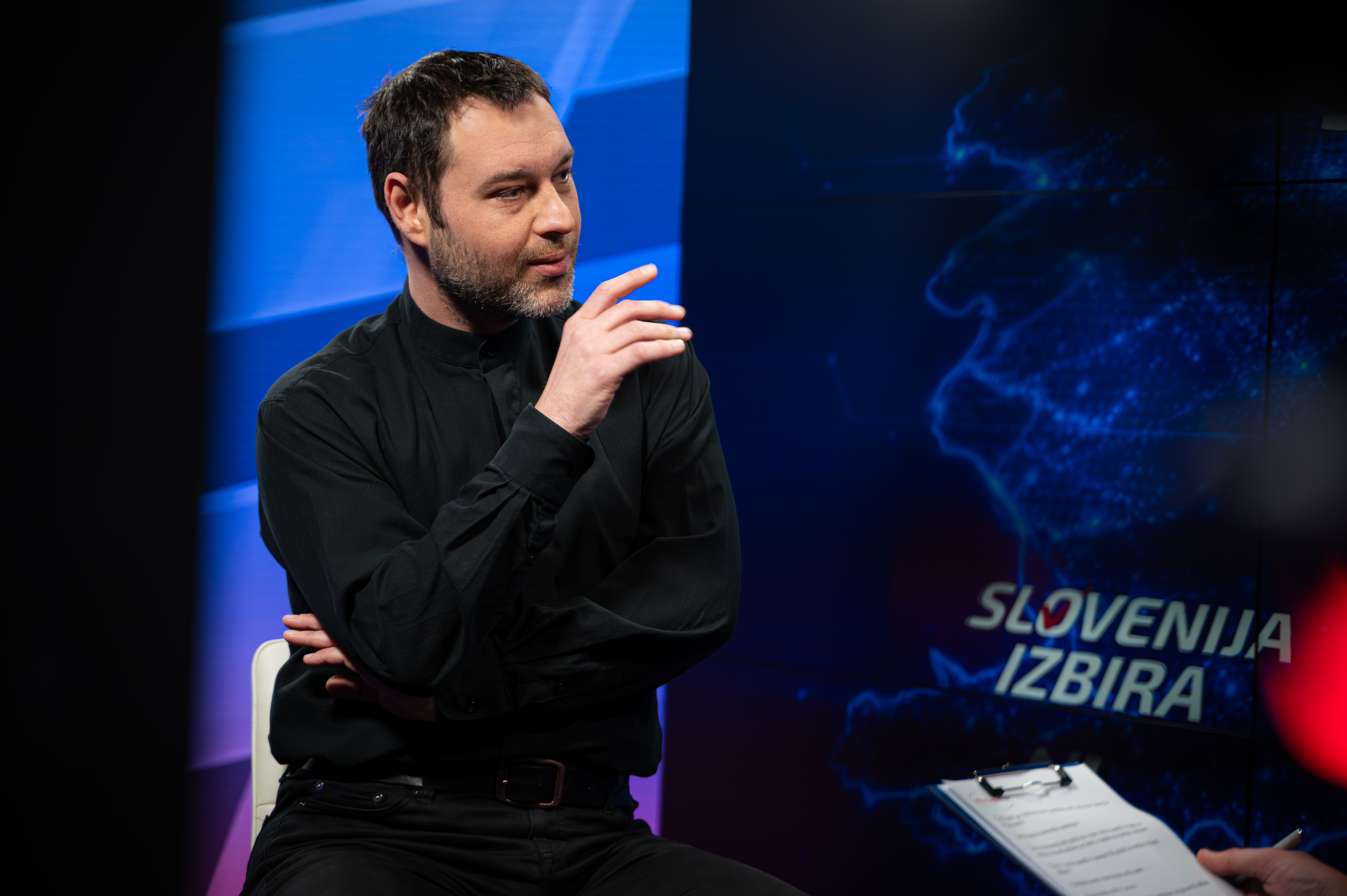 Na kratko, Miha Kordiš, Mi, socialisti! 3