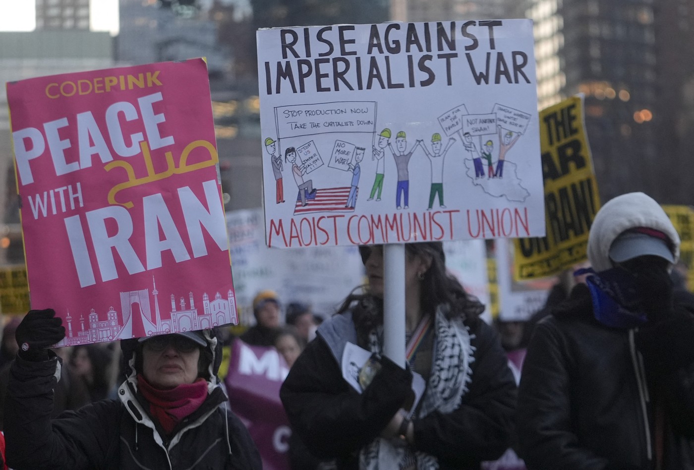 Protest proti vojni v Iranu v New Yorku