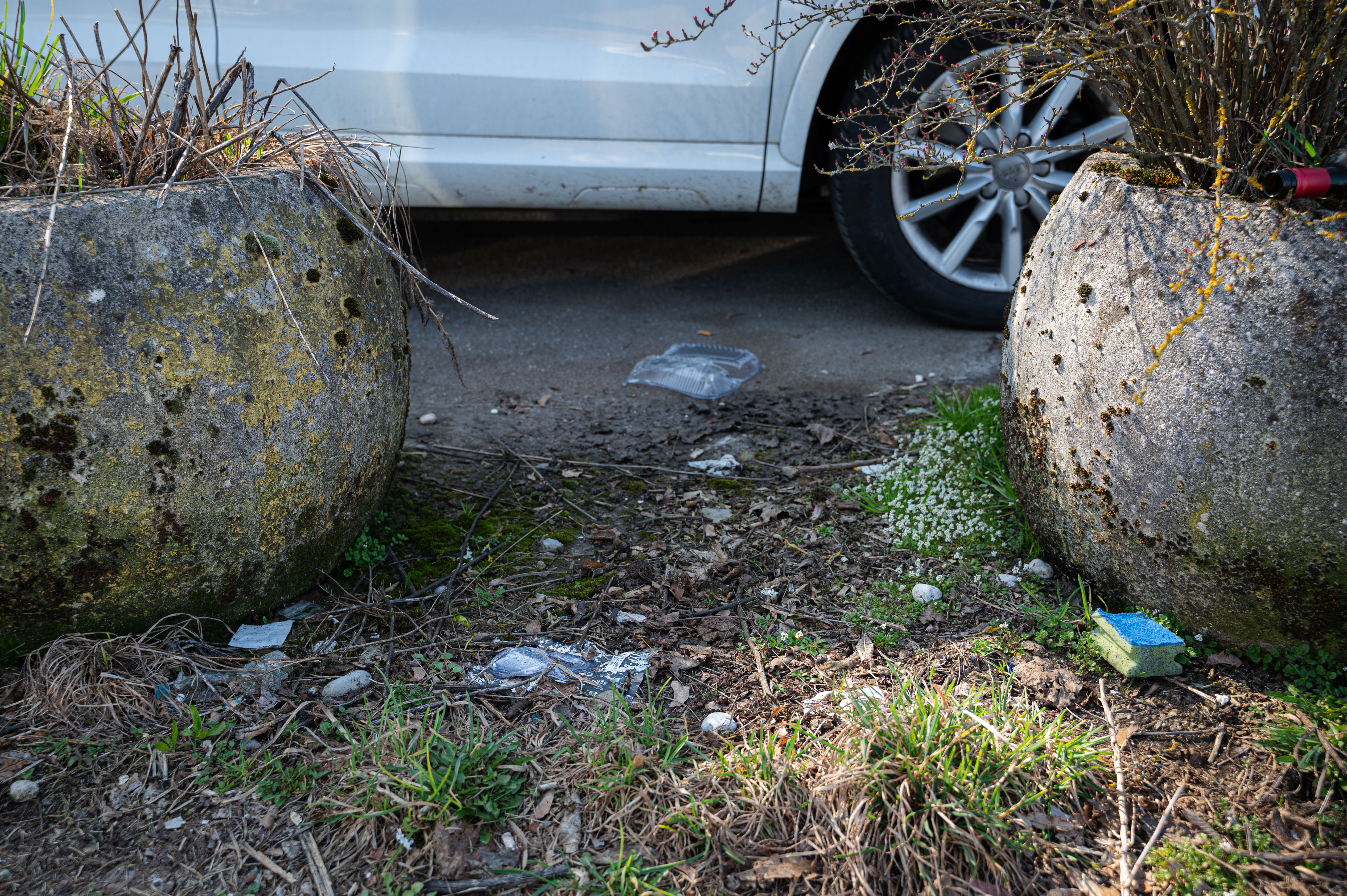 Smeti na območju Dravelj