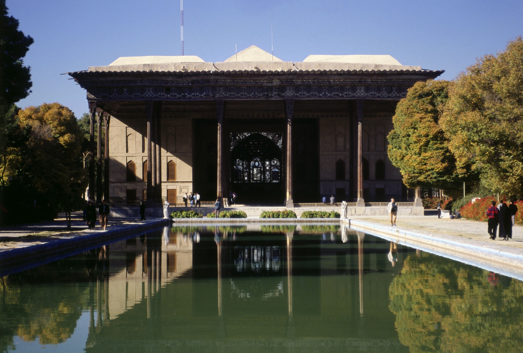 Palača Čehel Sotun