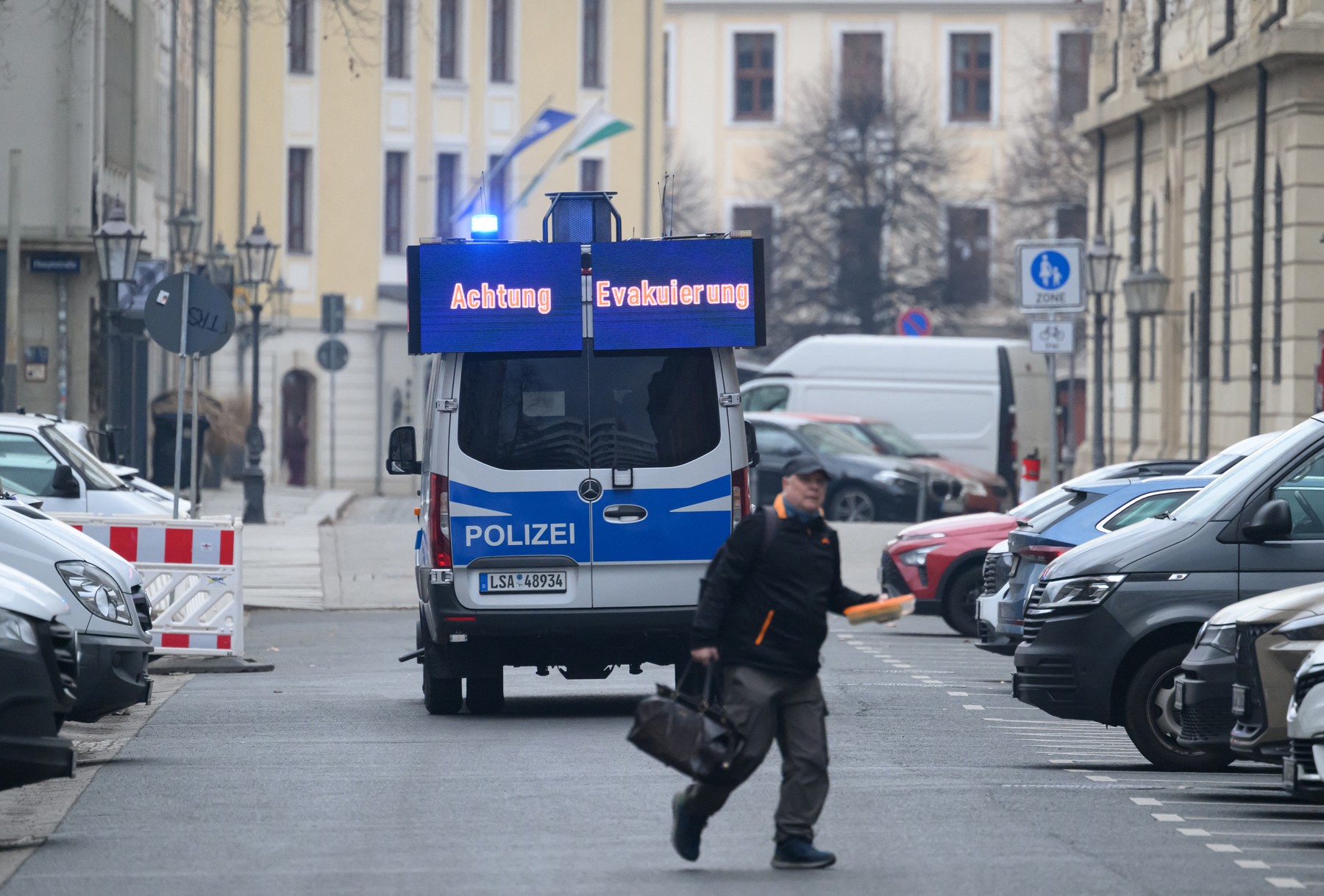 Evakuacija v Dresdenu zaradi bombe iz druge svetovne vojne