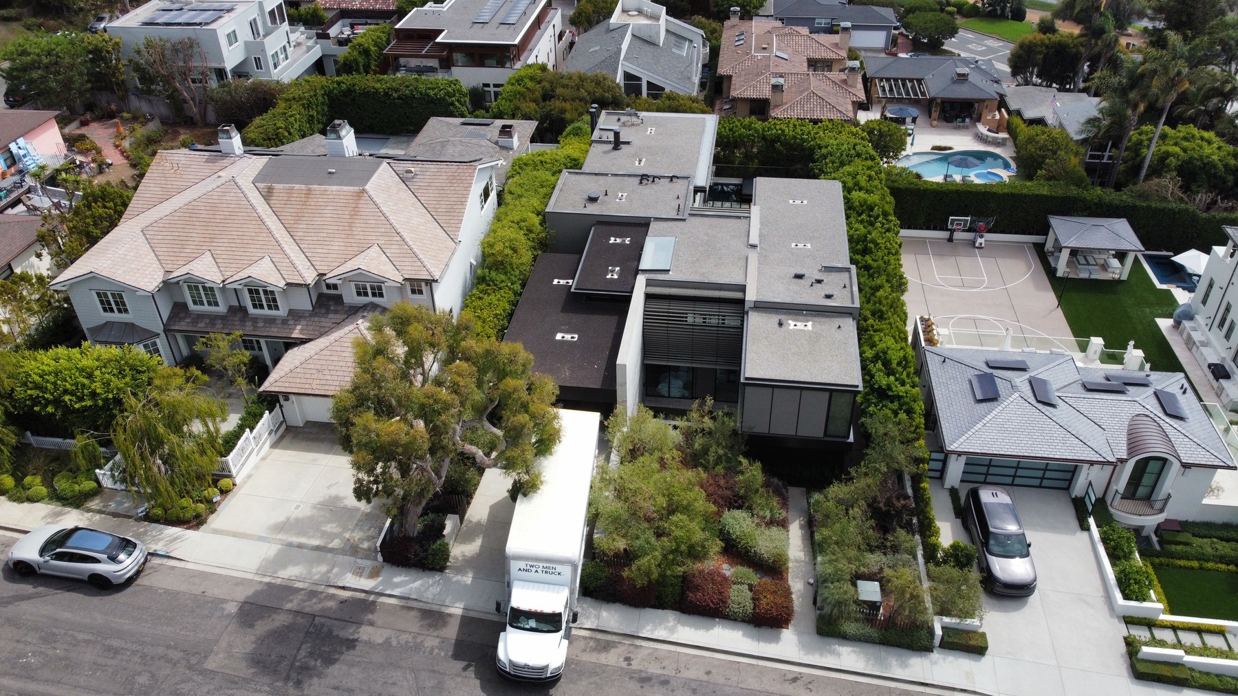 Hiša Luke Dončića v Los Angelesu