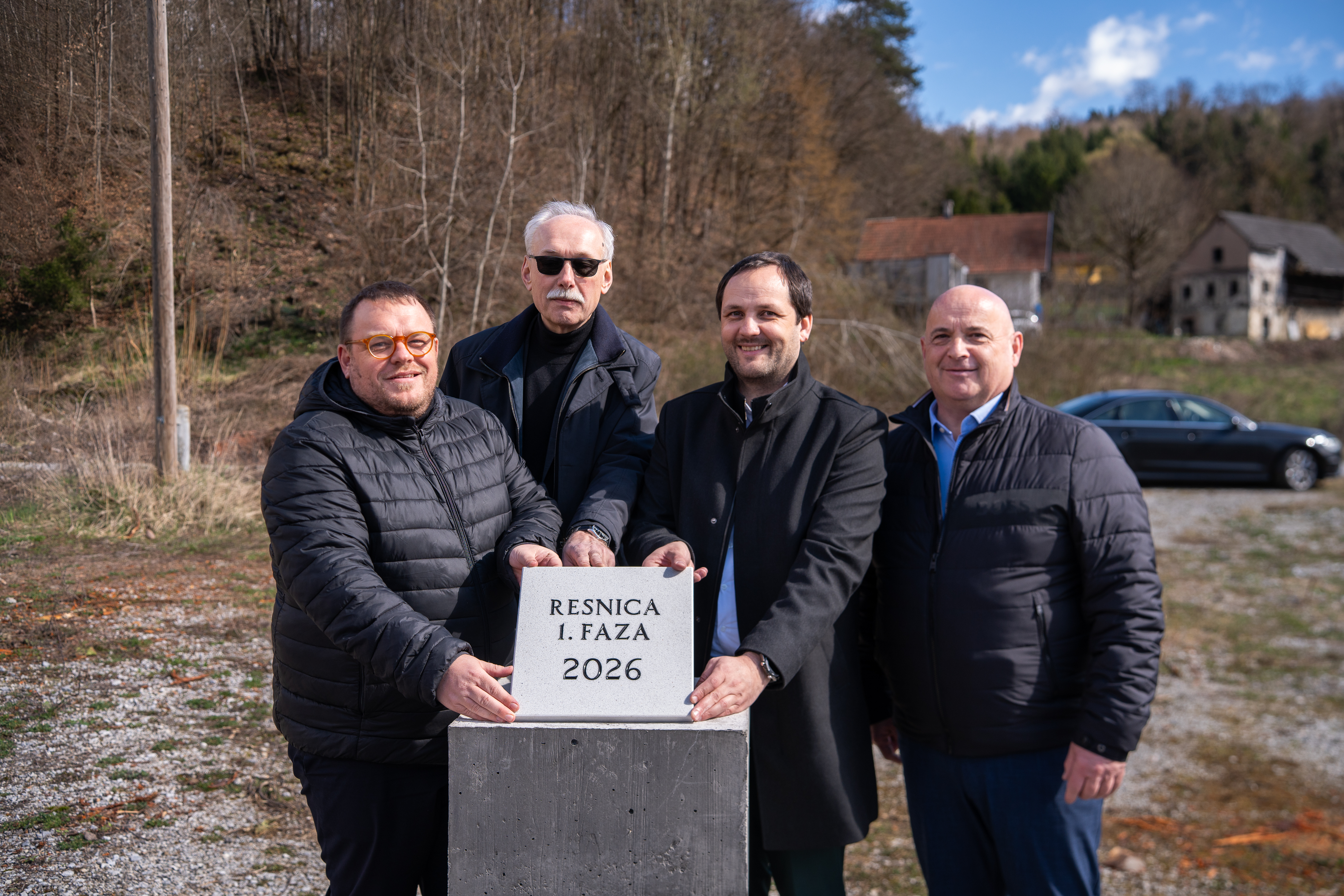 Hrastnik, Ulica prvoborcev.Polaganje temeljnega kamna za projekt Resnice in tiskovna konferenca ministrstva za solidarno prihodnost.