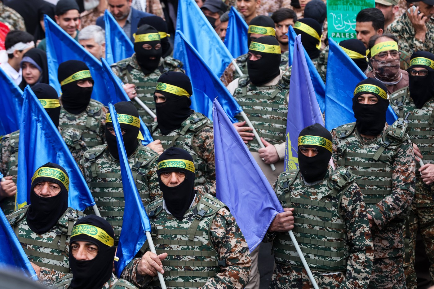 Pripadniki iranske milice Basidž