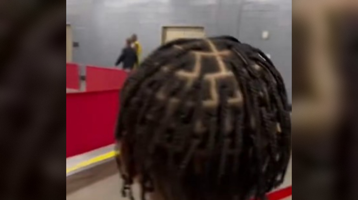 deček LeBrona Jamesa prosil za podpis