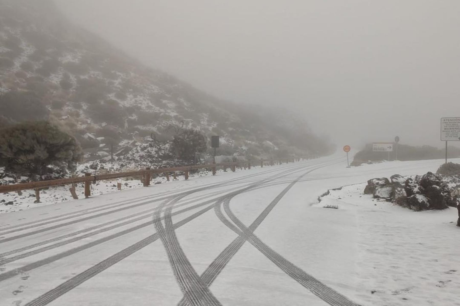 Tenerife je pobelil sneg