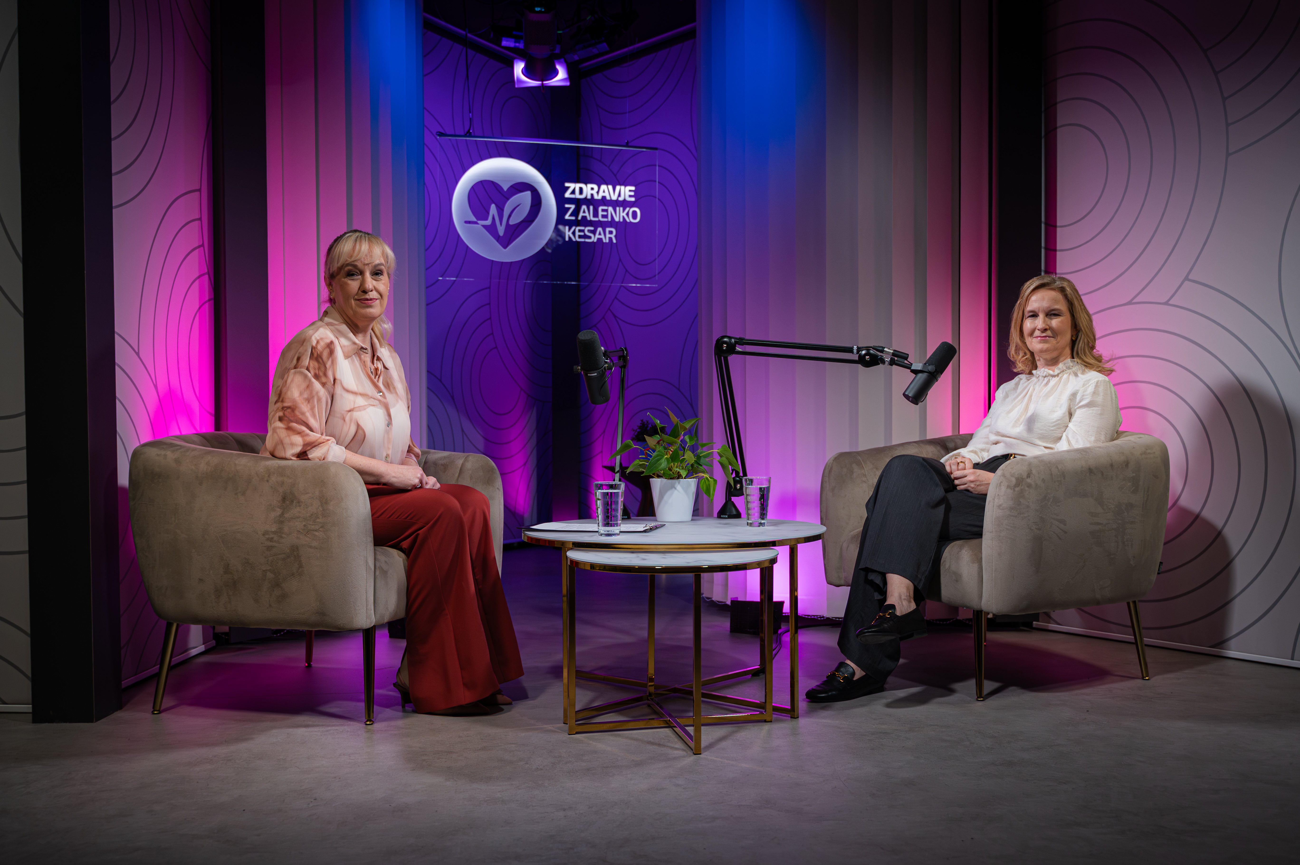 Pedopsihiatrinja dr. Jerneja Maček pojasnjuje prve znake avtizma in izzive, s katerimi se soočajo otroci in njihove družine