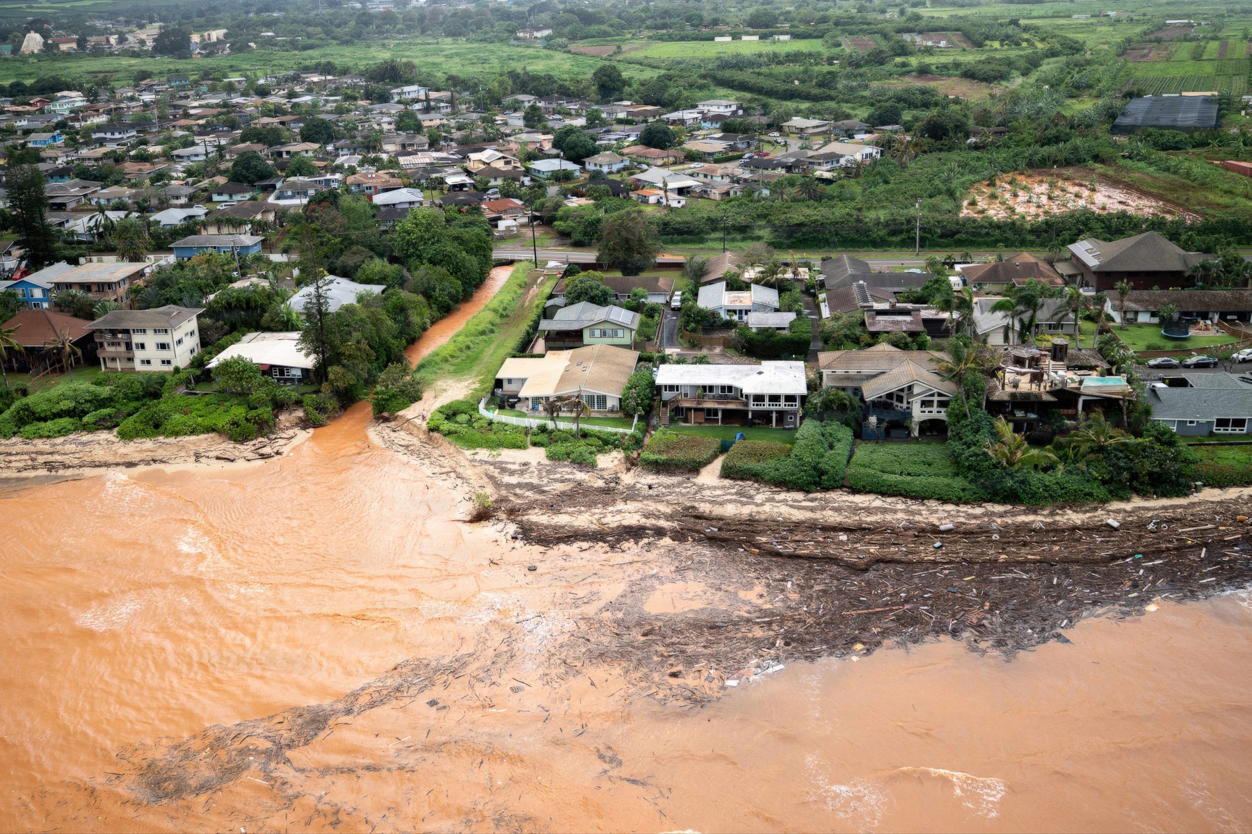 Na Havajih so evakuirali okoli 5.500 ljudi