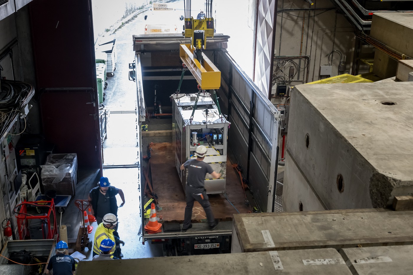 Prevoz antimaterije iz Cerna