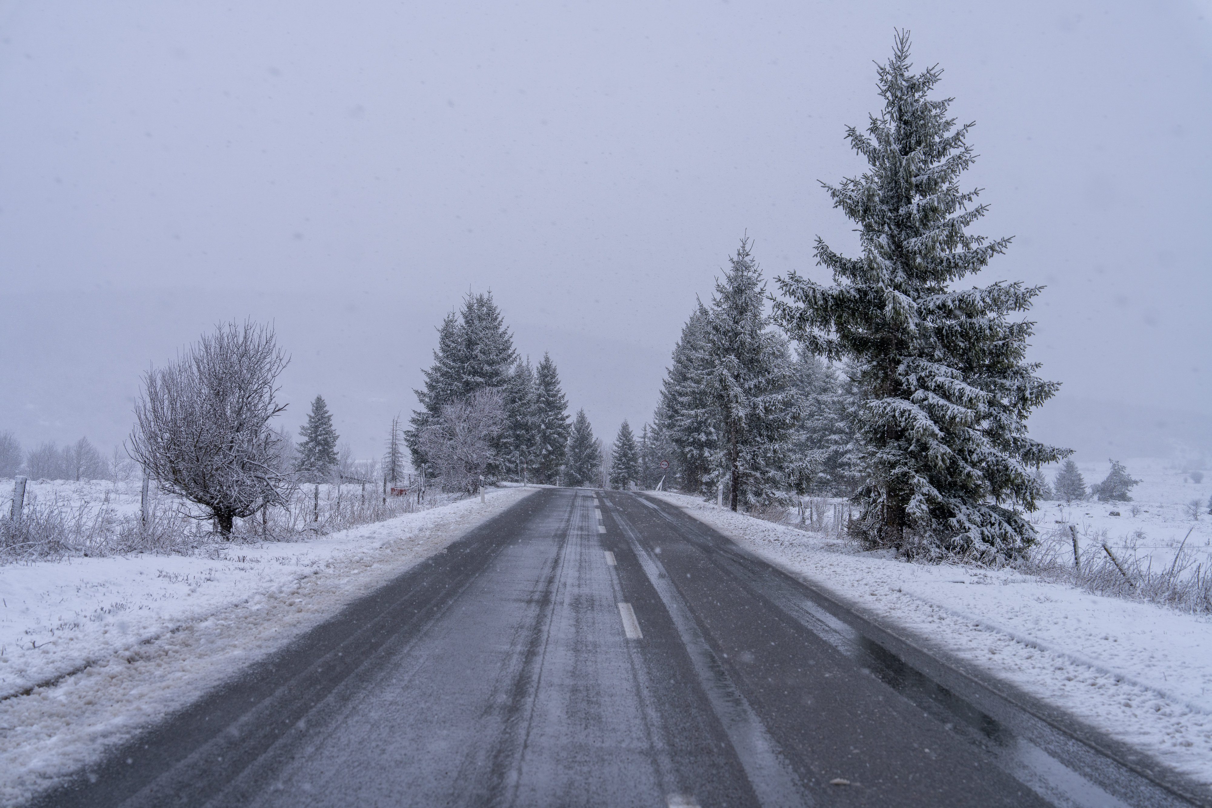 Hrvaško je danes zajela napovedana sprememba vremena