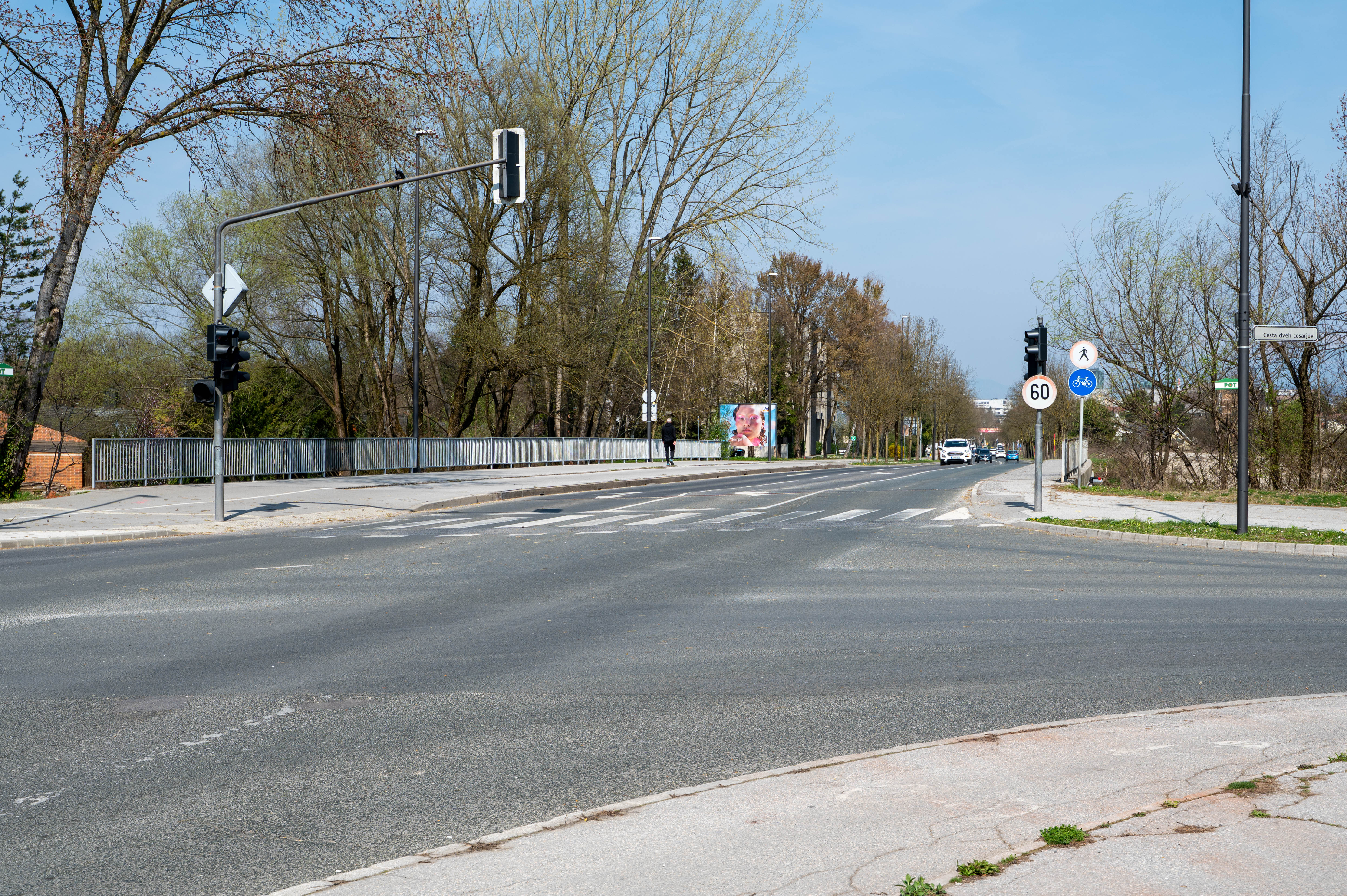 Med P+R Barje in Cesto dveh cesarjev bodo pešci in kolesarji preusmerjeni na Pot na Rakovo Jelšo.