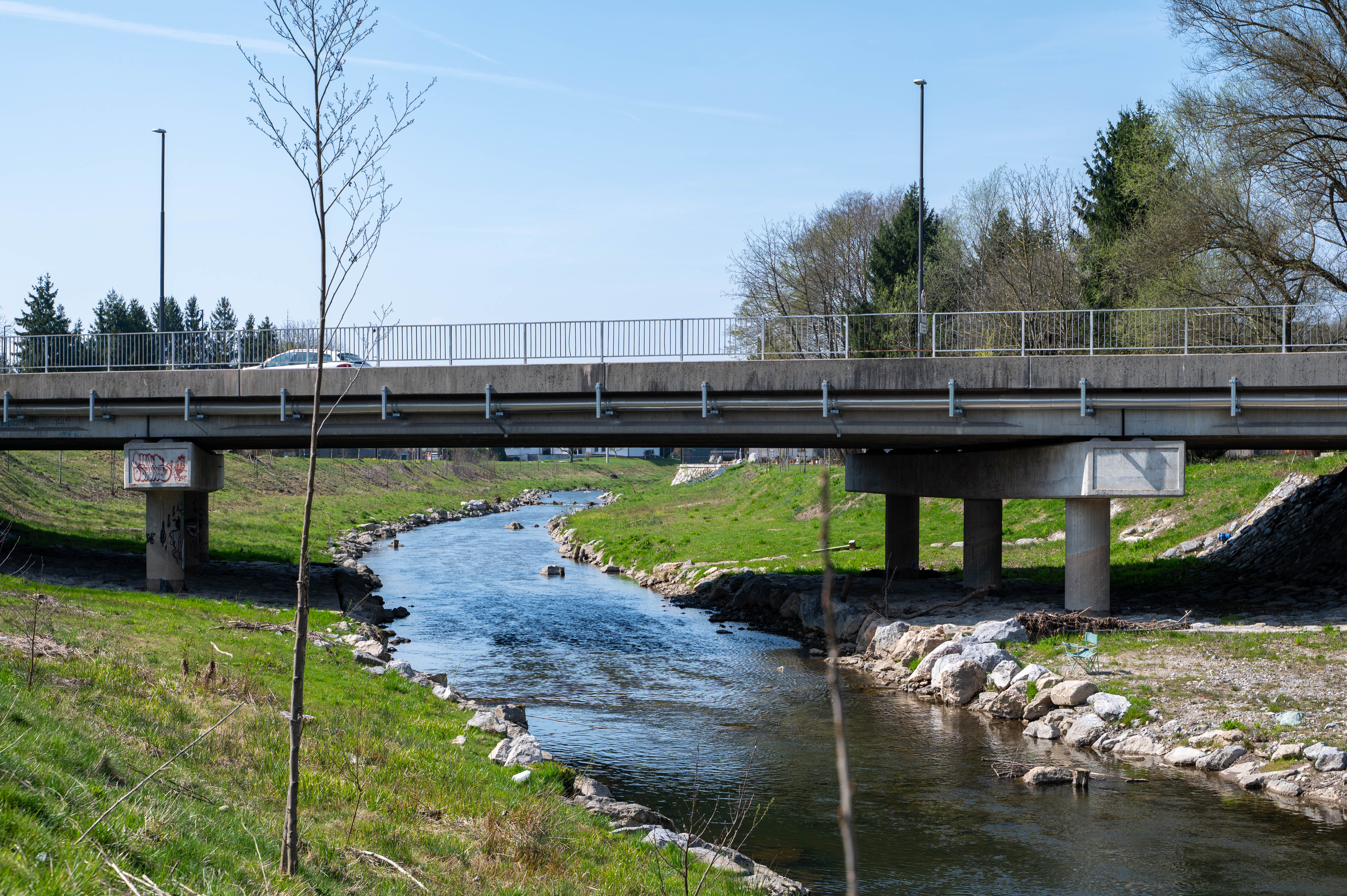 Most čez Mali Graben bodo razširili.